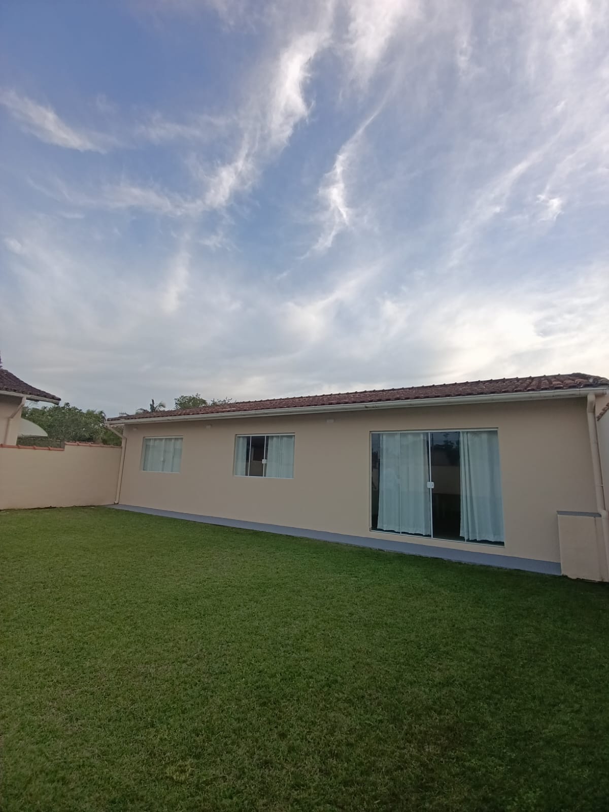 Casa Para Venda  em Suarão a 300 metros da Praia em Itanhaém, SP