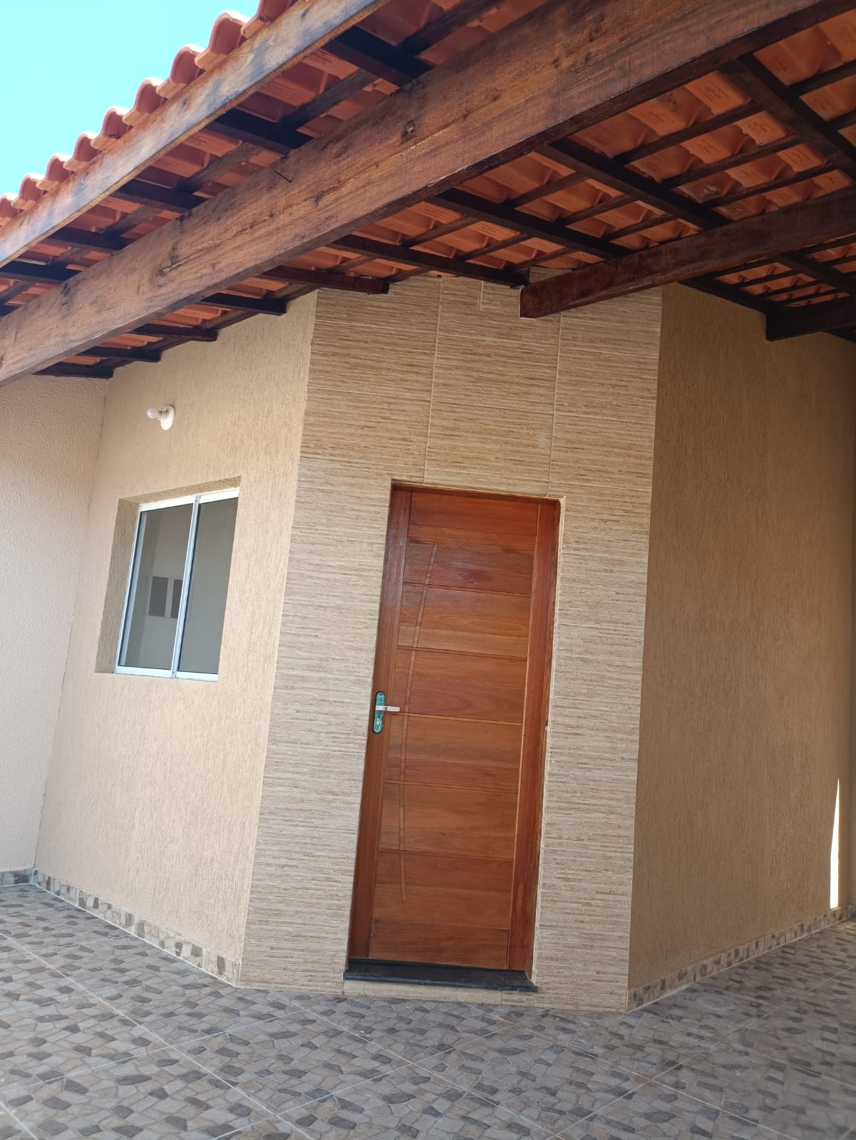 CAS261460 Casa Térrea Nova 2 Dorms (Suíte) - Amplo Espaço para Piscina - Financia