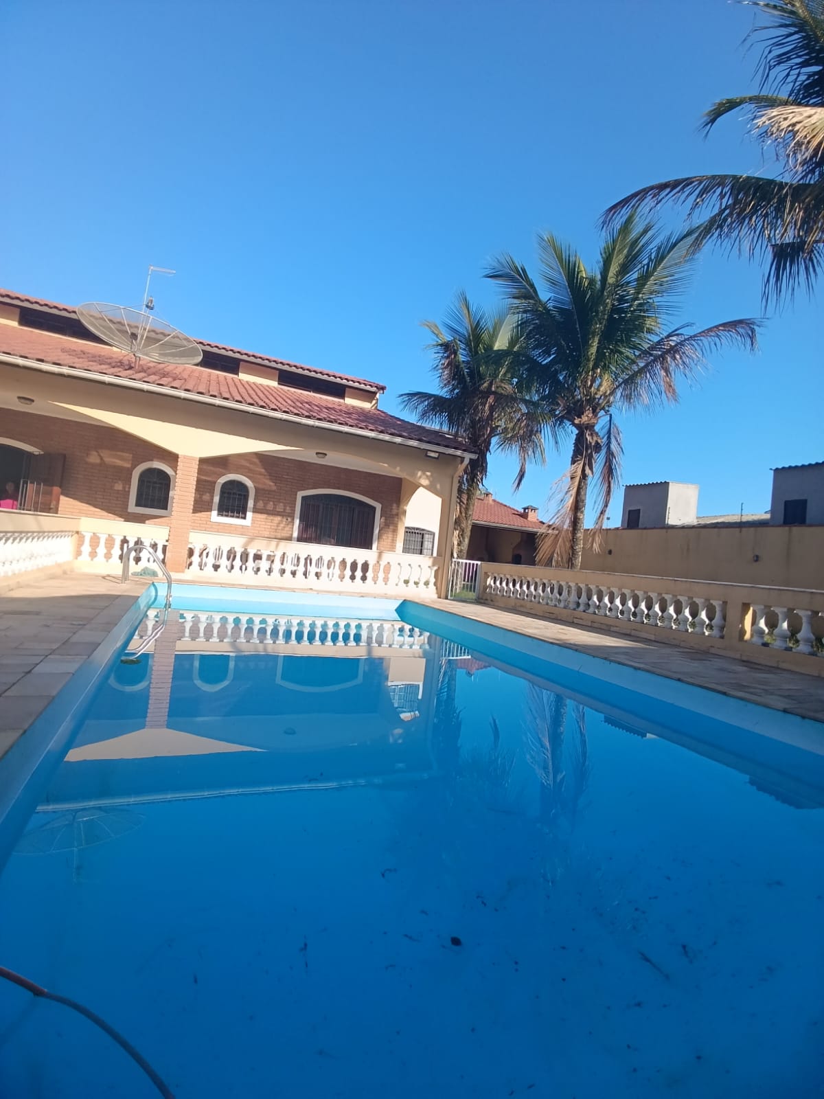 CAS261298 Casa com 5 Dormitórios e Piscina em Terreno de 400m² - Suarão, Itanhaém