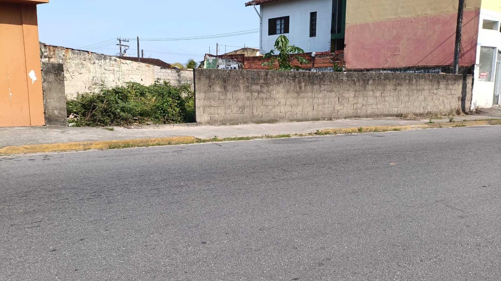 CAS261437 Seu Projeto Começa Aqui: Terreno com 209,38m² em Itanhaém (Aceita Financiamento).