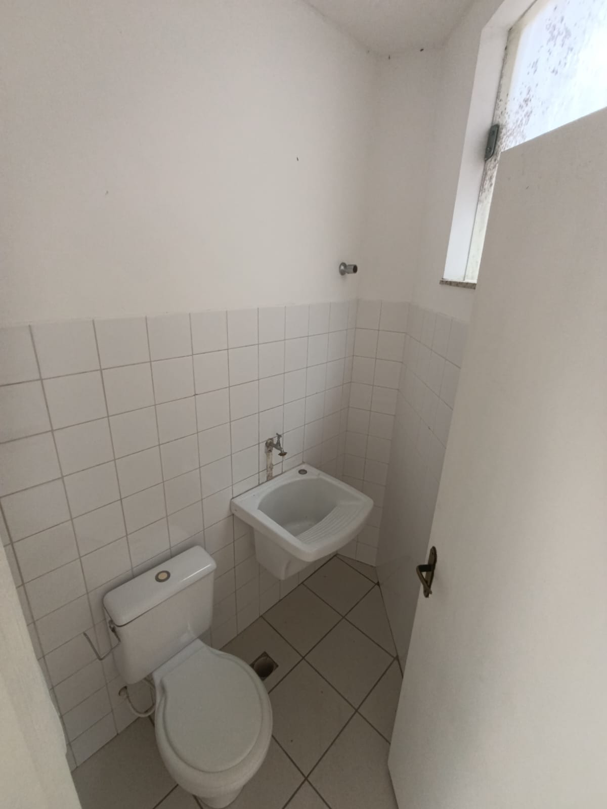 CAS261439 Oportunidade Comercial: Salas no Coração do Suarão ao lado do Poupatempo!