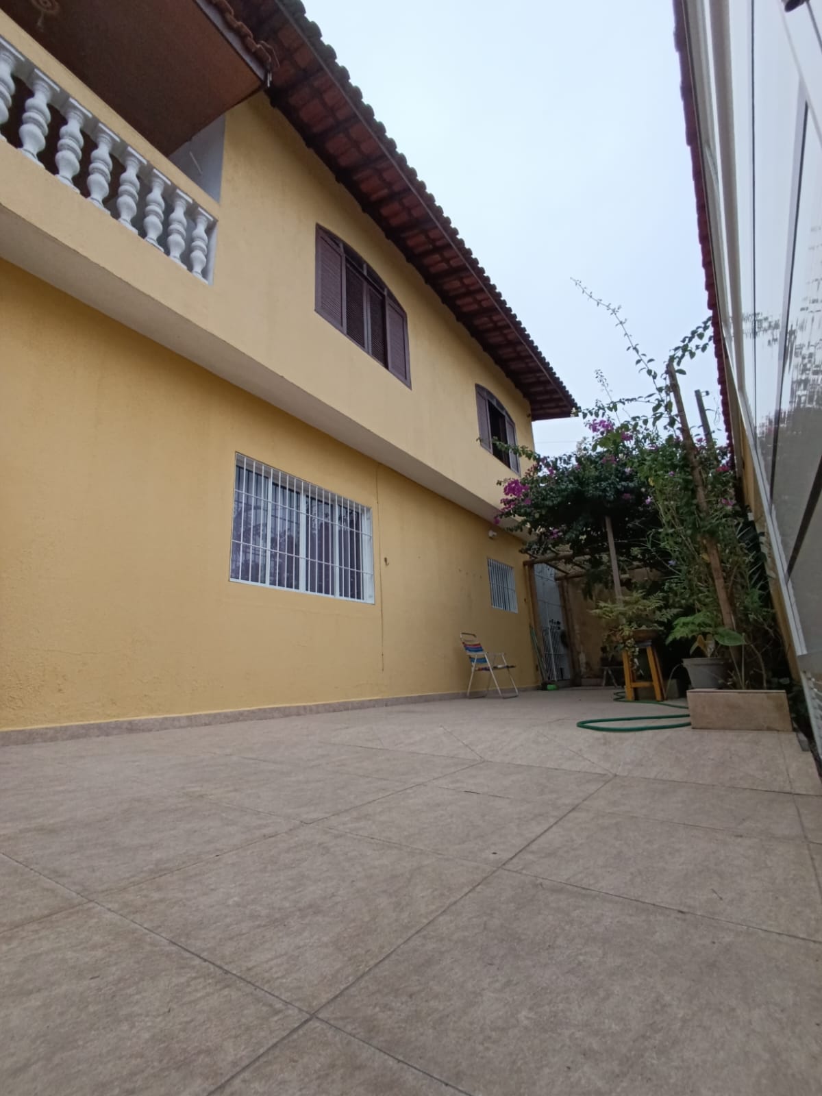 CAS261444 Sobrado em Itanhaém 2 dormitórios a 500 metros da praia aceita financiamento!