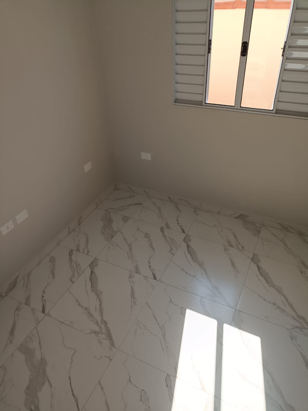 CAS261460 Casa Térrea Nova 2 Dorms (Suíte) - Amplo Espaço para Piscina - Financia
