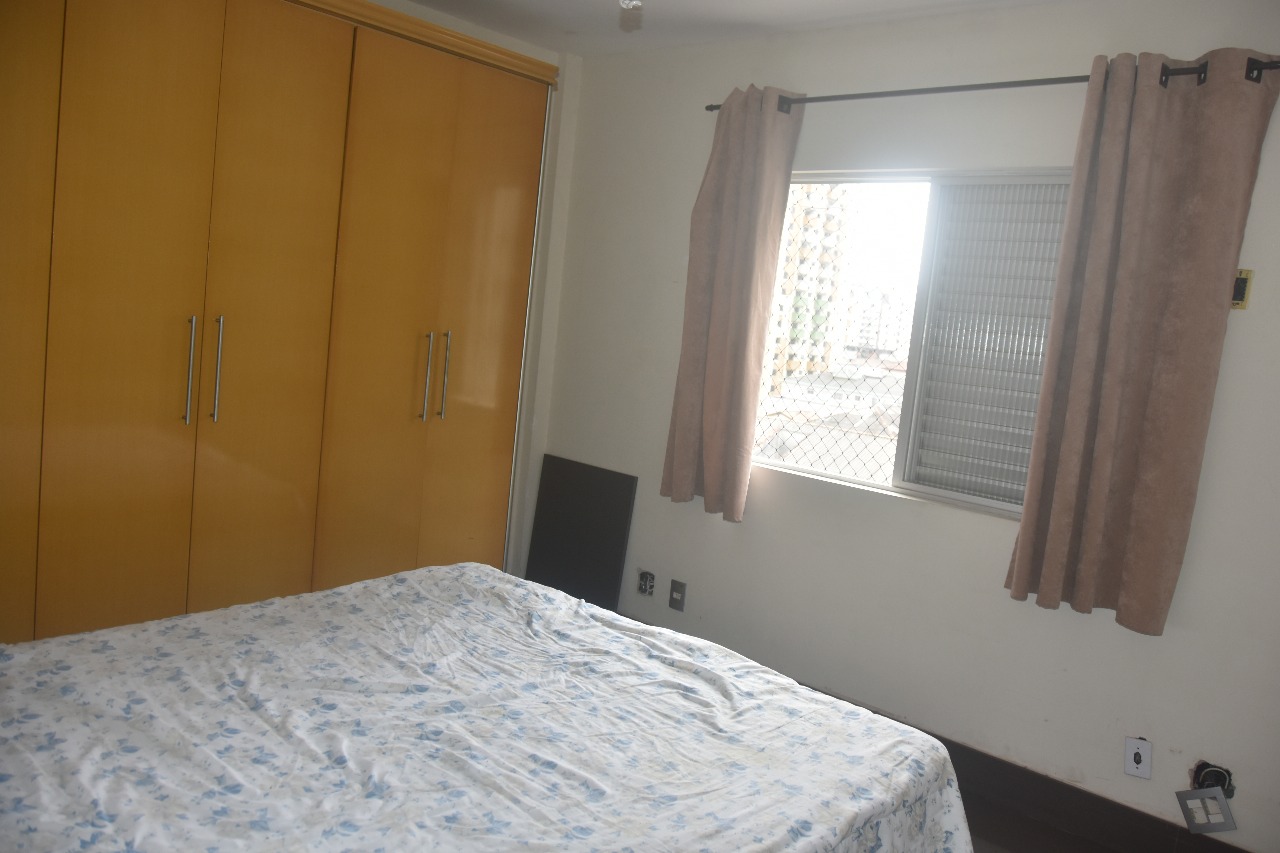 CAS261440 Frente ao Mar no Canto do Forte: 3 Dorms com Escritório e 2 Vagas!