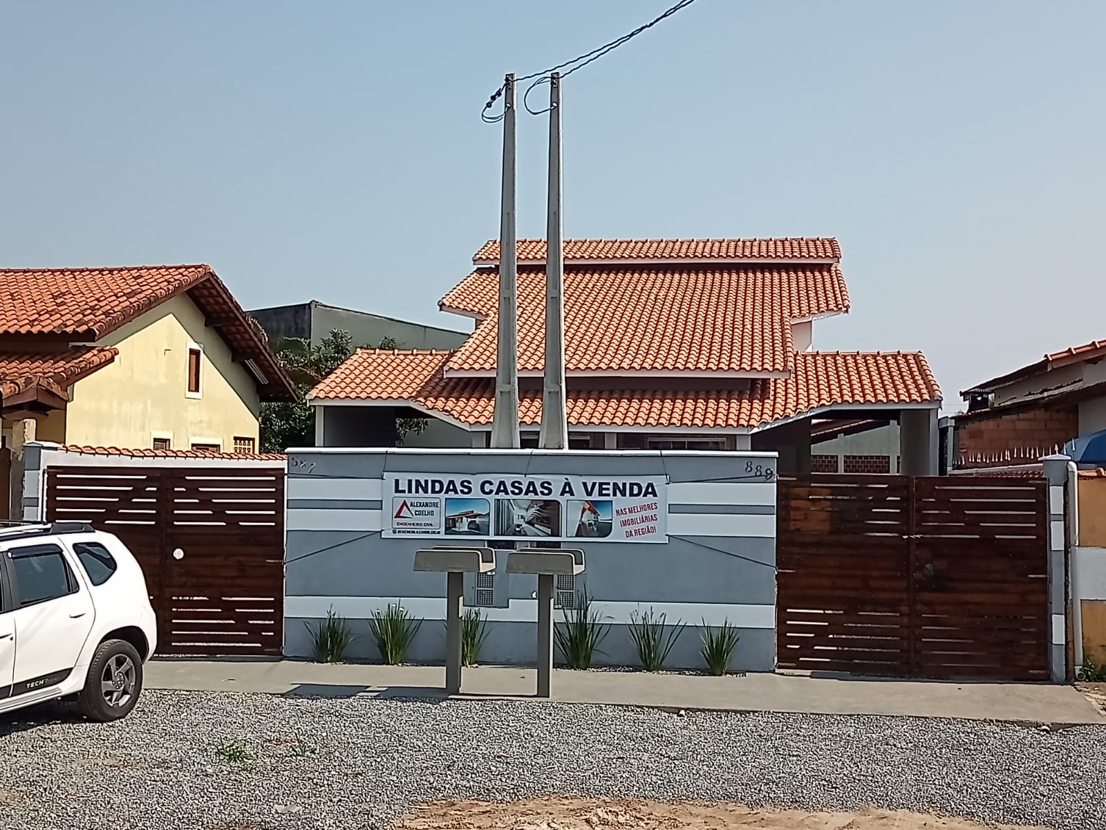 CAS261457 Imóvel Misto: Salão Comercial + Casa 3 Dorms com Piscina - Financia