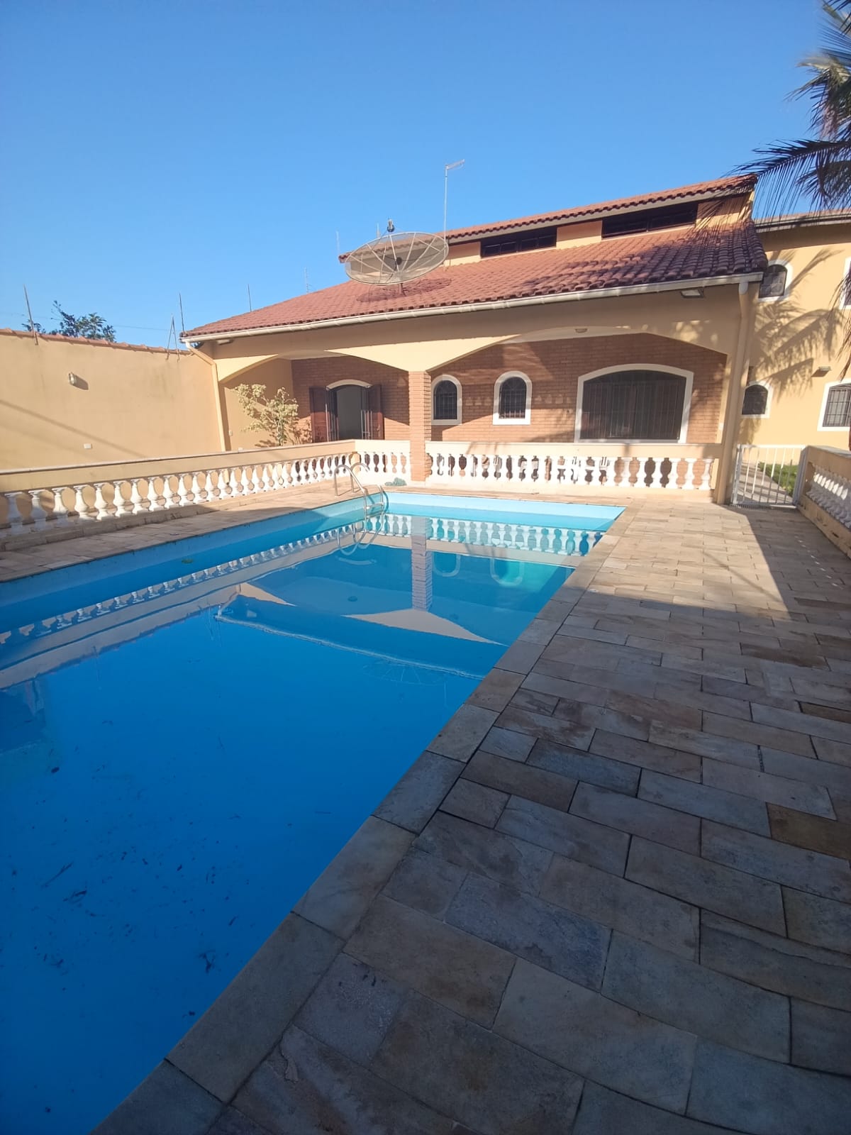 CAS261298 Casa com 5 Dormitórios e Piscina em Terreno de 400m² - Suarão, Itanhaém