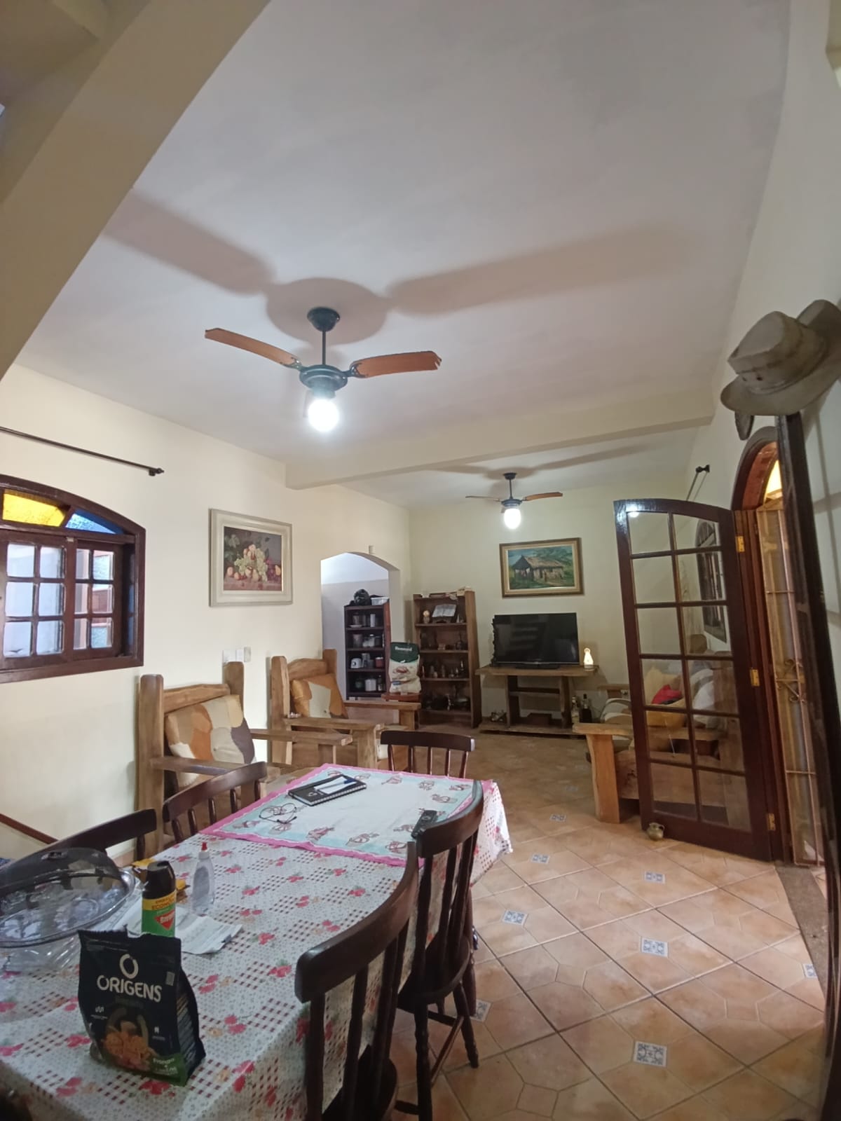 CAS261436 Espaço Sem Limites! Casa com Suíte Reversível, Área Gourmet e 10 Vagas em Itanhaém.