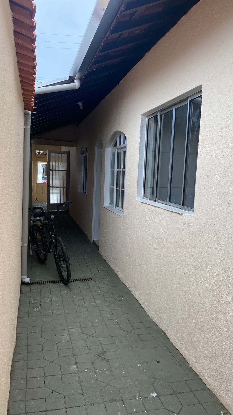 CAS261456 Imóvel Misto: Salão Comercial + Casa 3 Dorms com Piscina - Financia