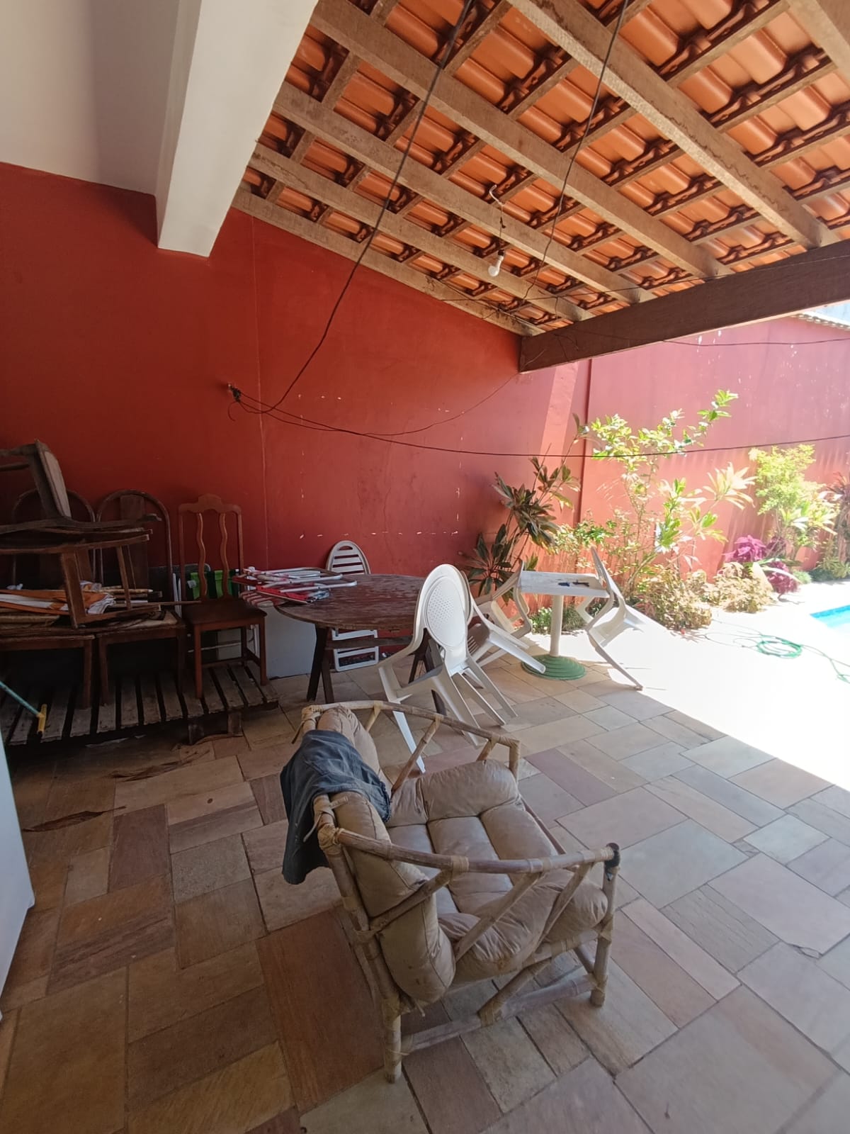 CAS261311 Casa em Itanhaém 5 dormitórios com piscina de alvenaria a 200m da praia