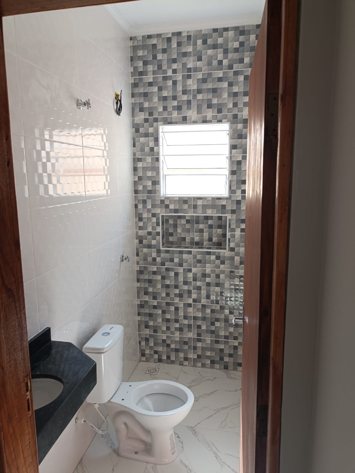 CAS261460 Casa Térrea Nova 2 Dorms (Suíte) - Amplo Espaço para Piscina - Financia
