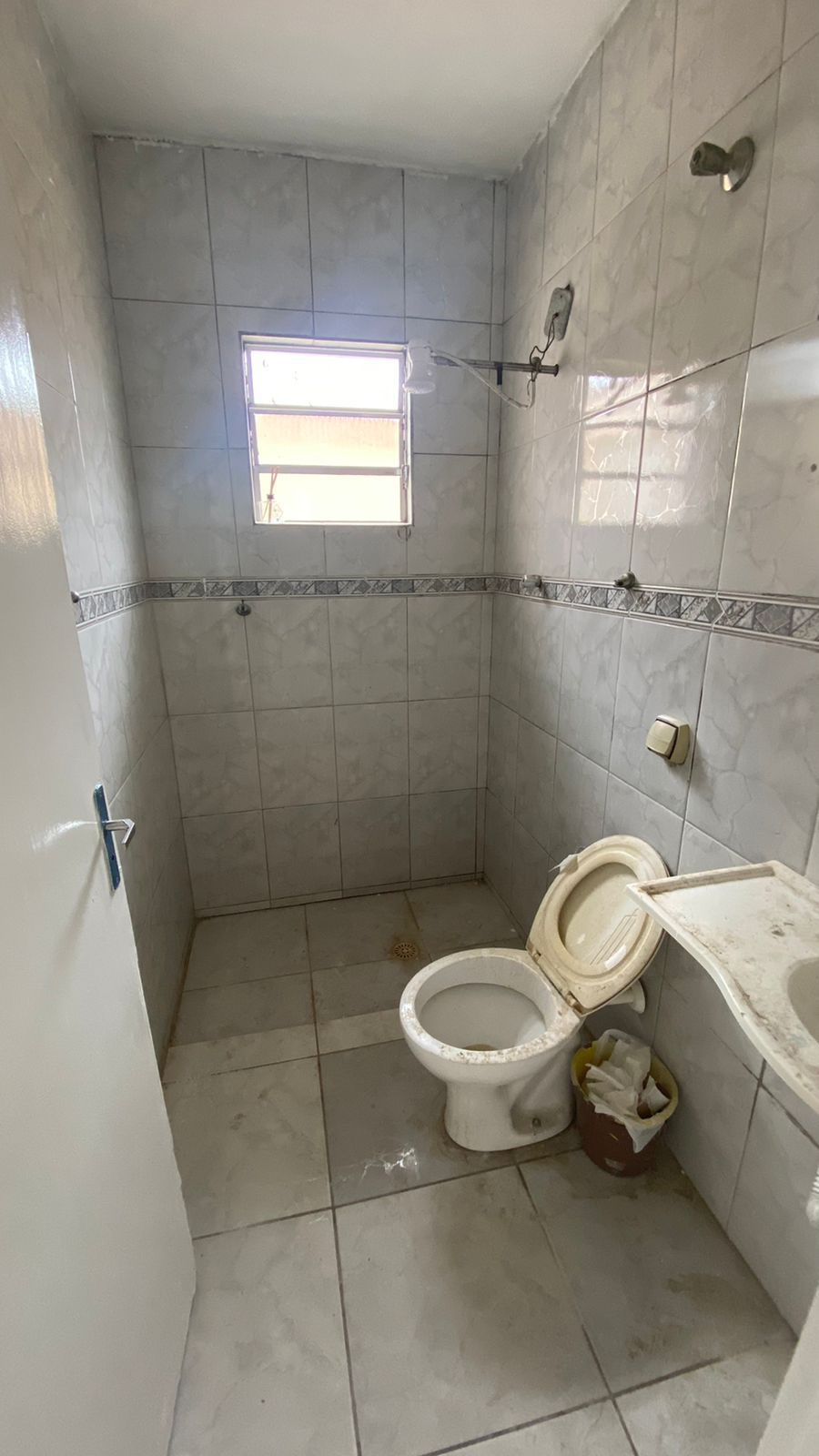 CAS261456 Imóvel Misto: Salão Comercial + Casa 3 Dorms com Piscina - Financia