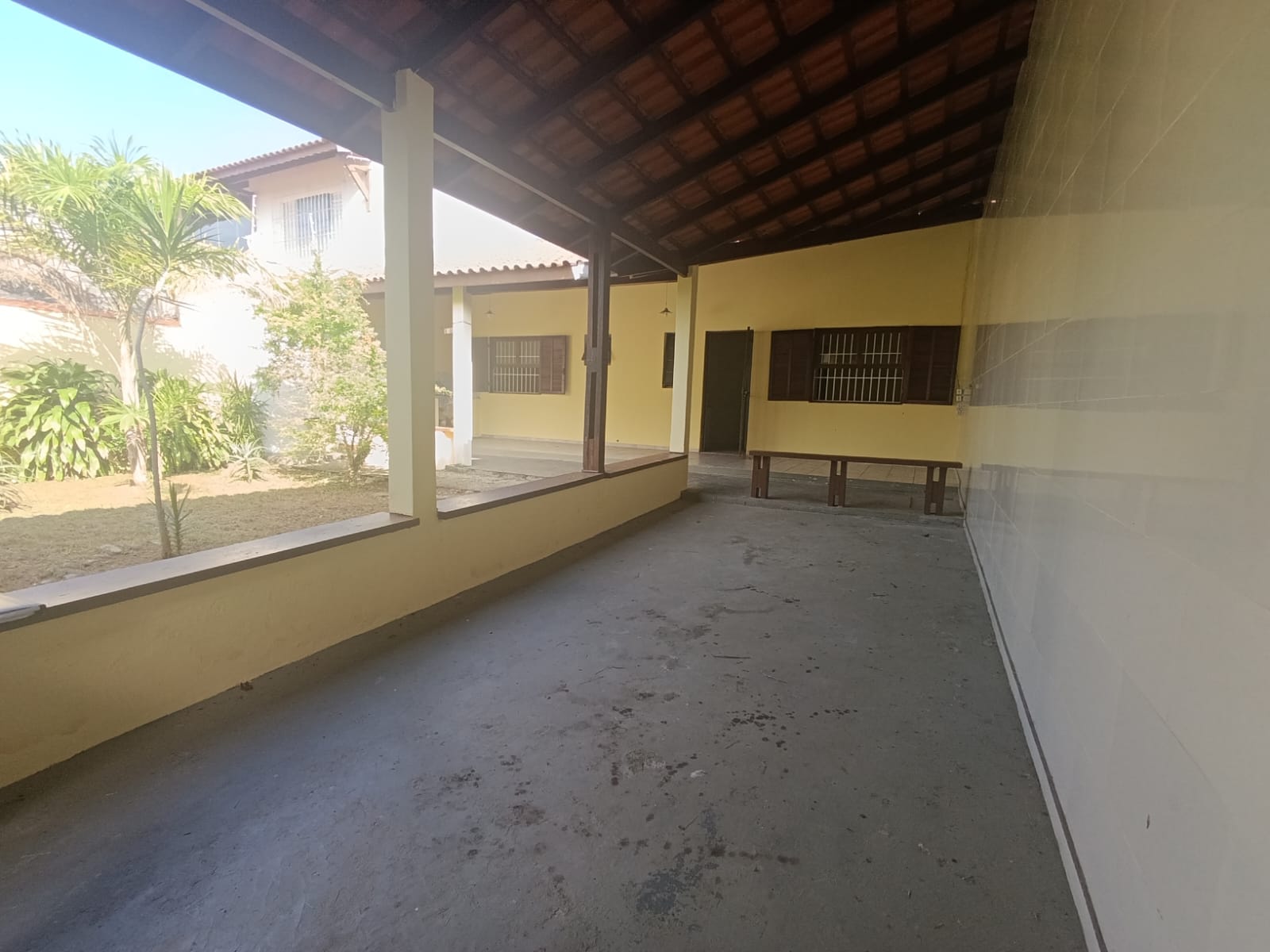 CAS261305 Edícula a 200 metros da praia em Itanhaém com 10 vagas de garagem