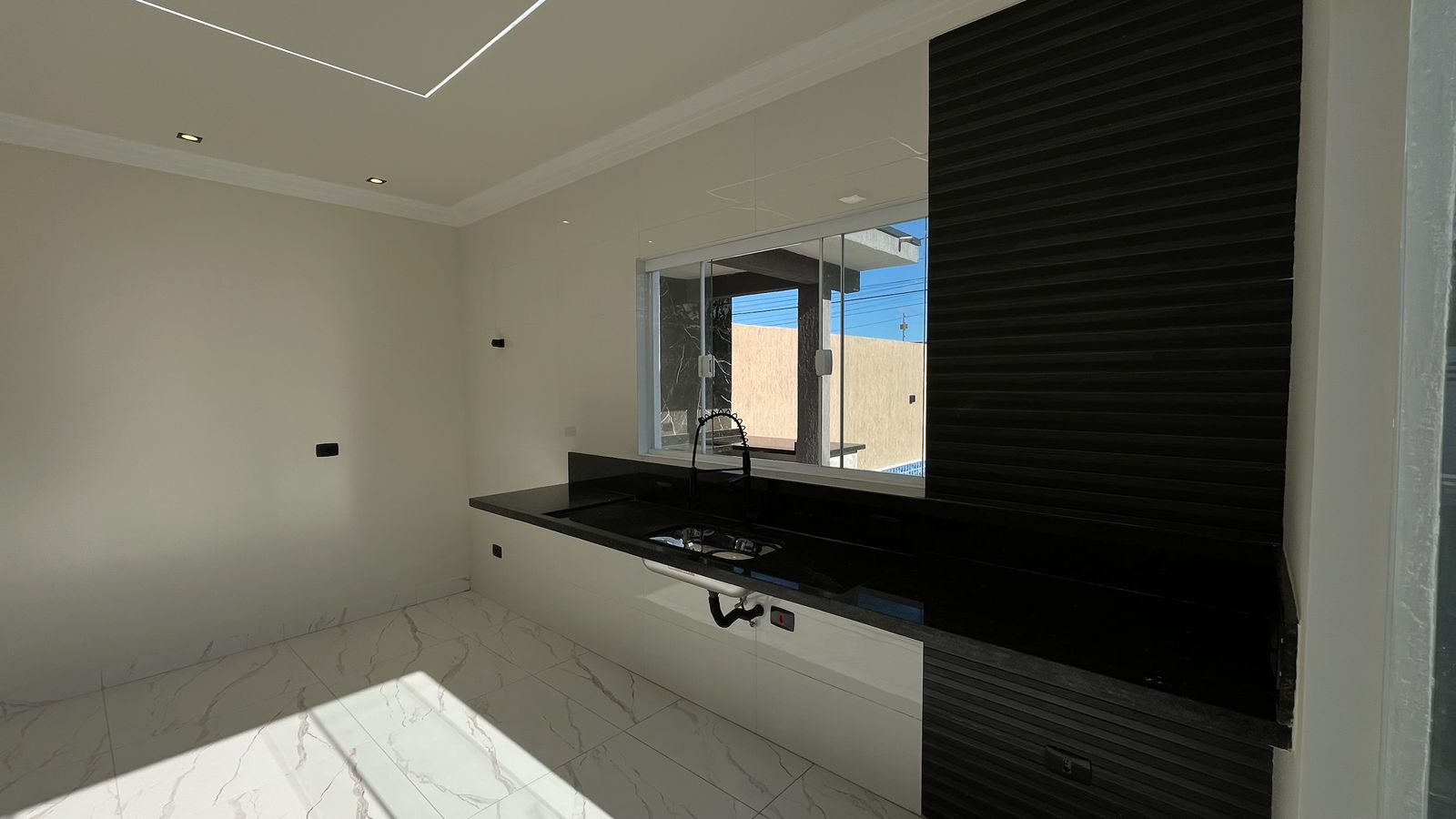 CAS261433 NÃO PERCA ESTA OPORTUNIDADE!!! CASA NO JD GANDESP A 800 METROS DO MAR EM ITANHAÉM/SP