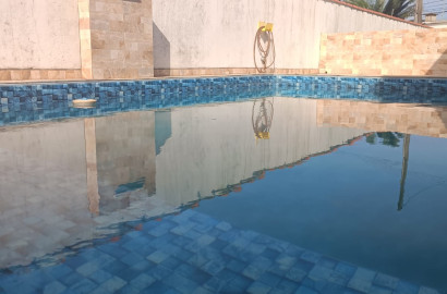 Casa Nova 3 Dorms com Piscina, Hidro e 5 Vagas - 600m do Mar