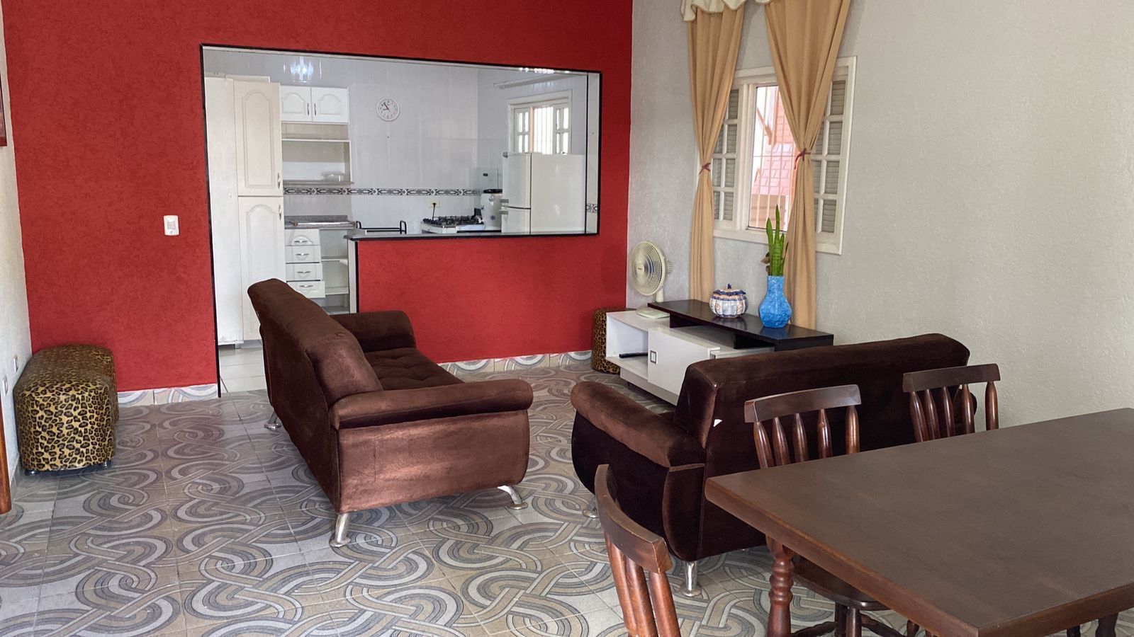 CAS261456 Imóvel Misto: Salão Comercial + Casa 3 Dorms com Piscina - Financia