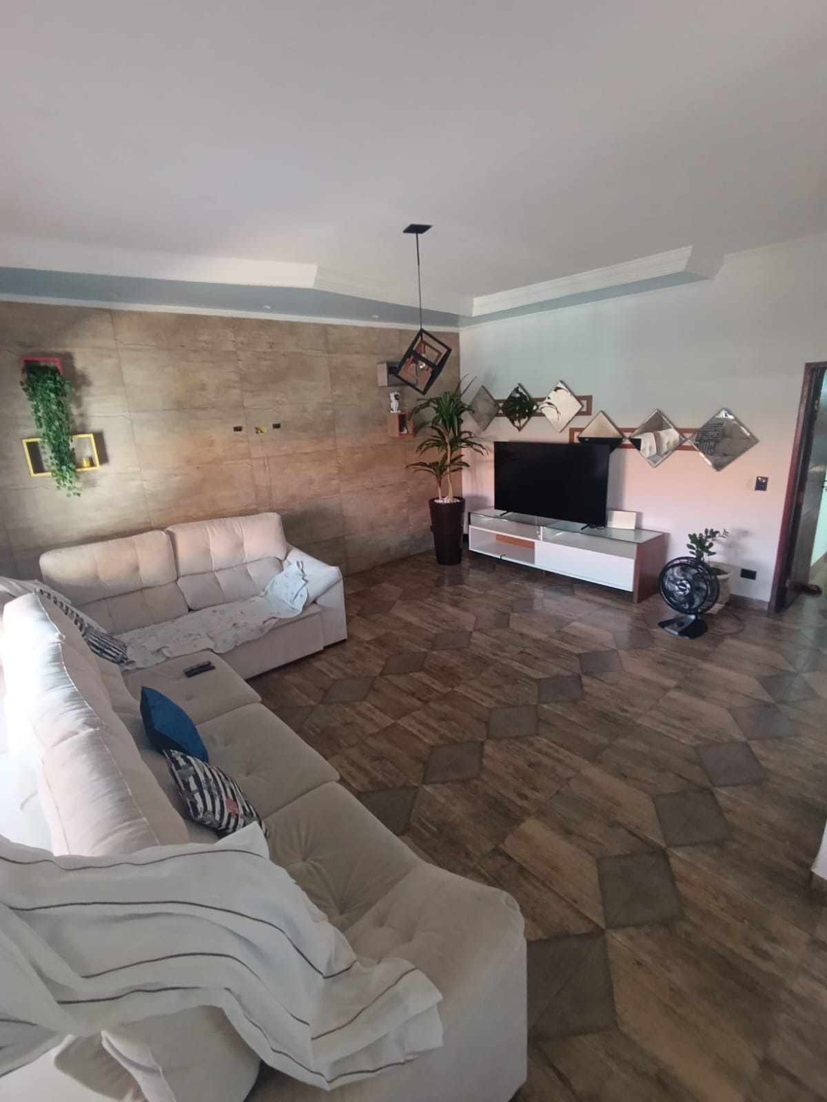 CAS261310 Casa em Itanhaém a 100 metros da praia com 5 suítes e piscina 50 mil litros