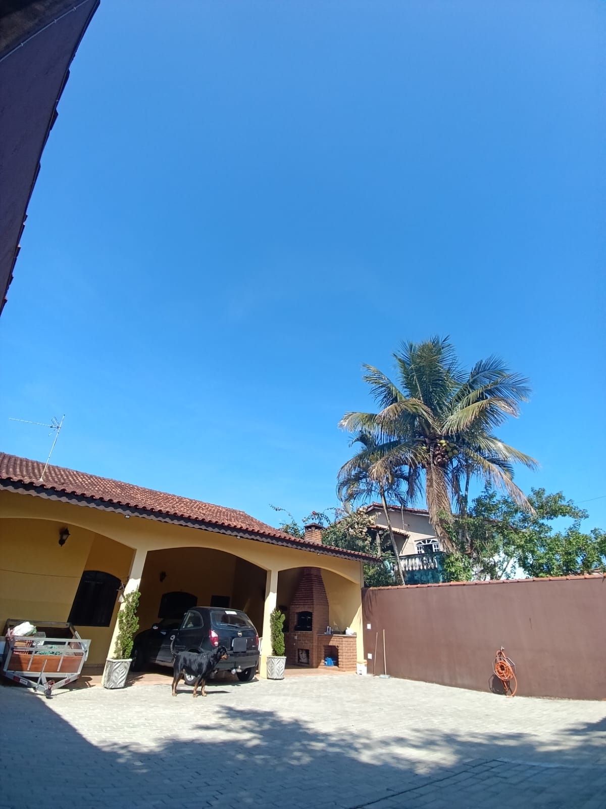 CAS261436 Espaço Sem Limites! Casa com Suíte Reversível, Área Gourmet e 10 Vagas em Itanhaém.