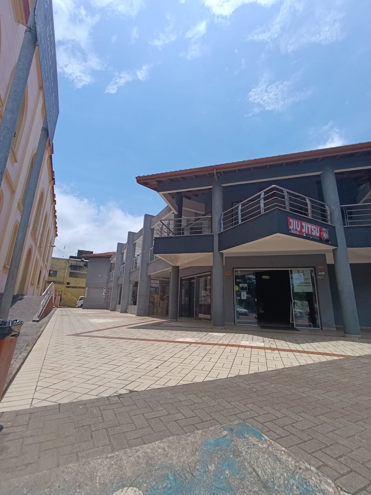 CAS261439 Oportunidade Comercial: Salas no Coração do Suarão ao lado do Poupatempo!