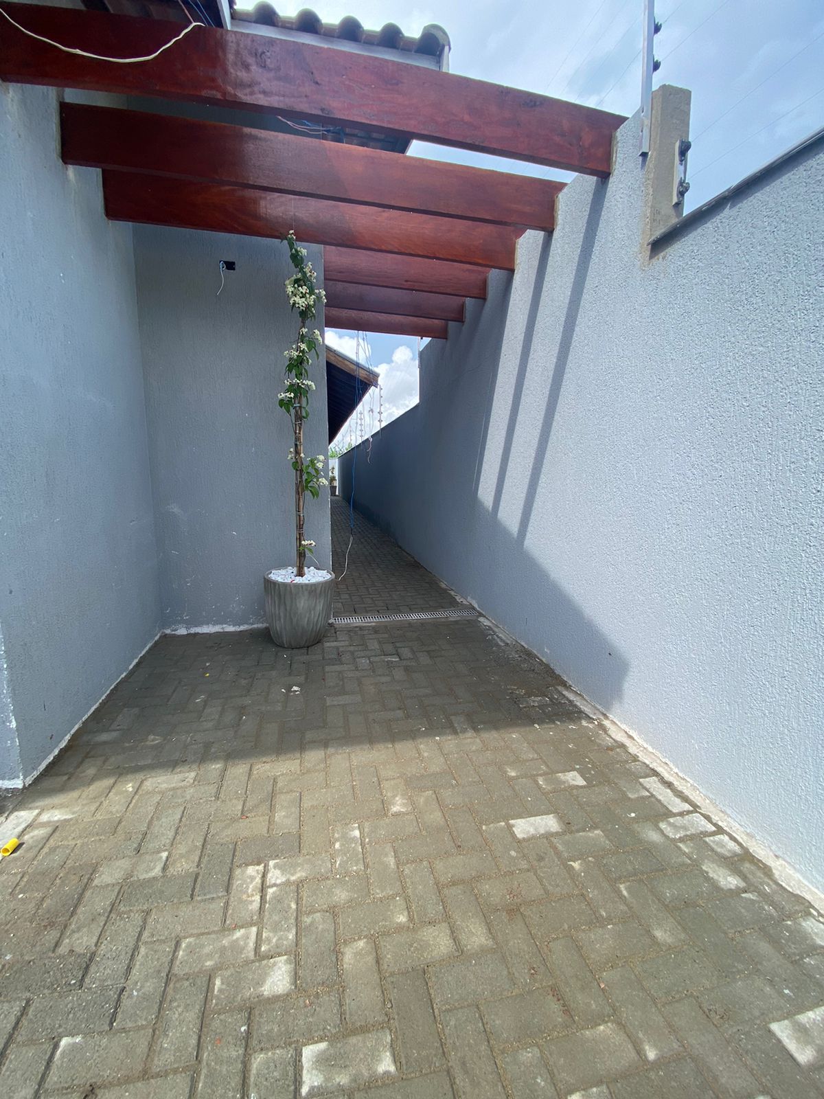 CAS261447 Casa Nova 3 Dorms (1 Suíte Master) com Piscina e Hidro - Lado Praia