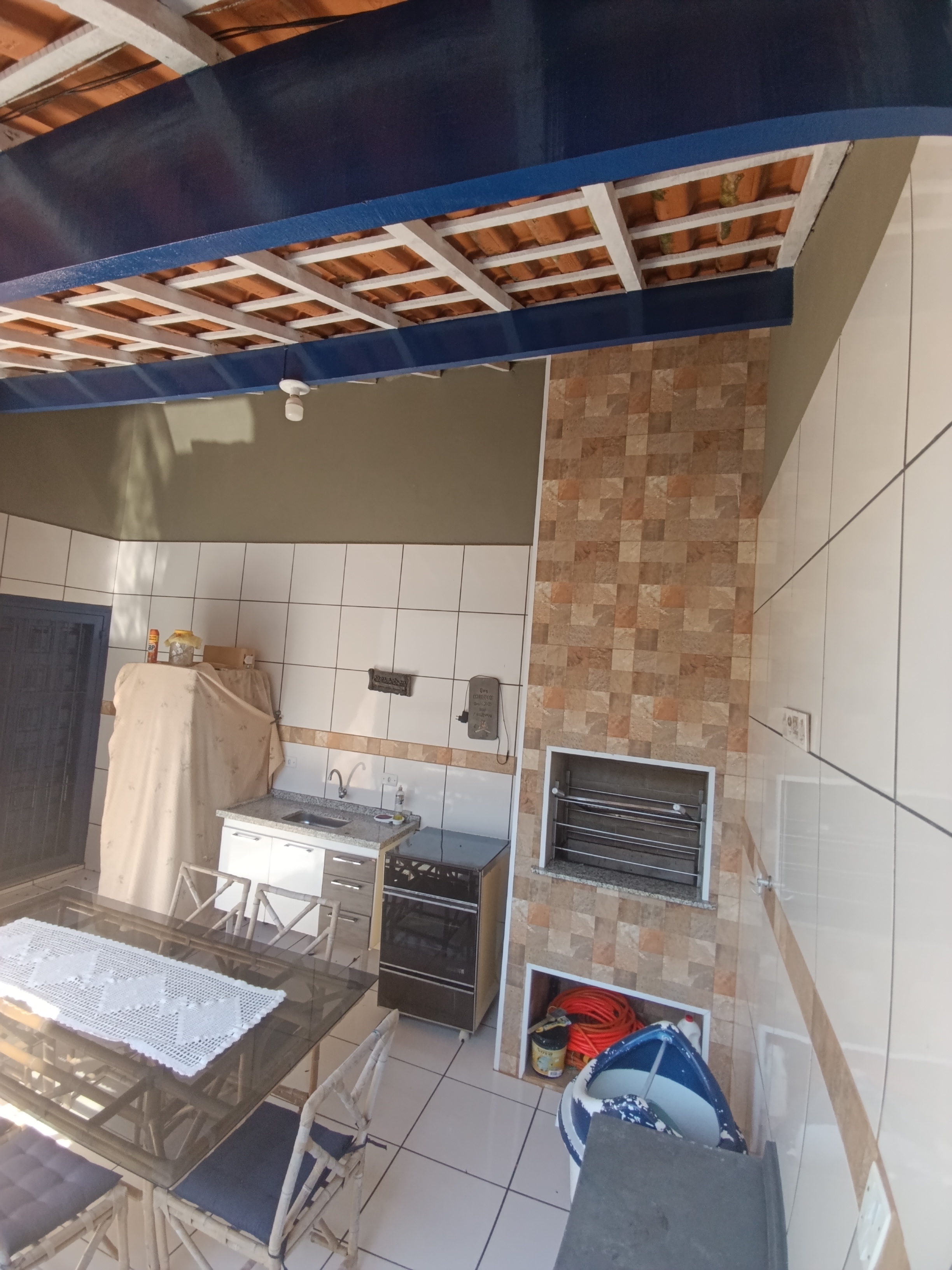 Casa para venda na praia com 03 dormitórios e edícula