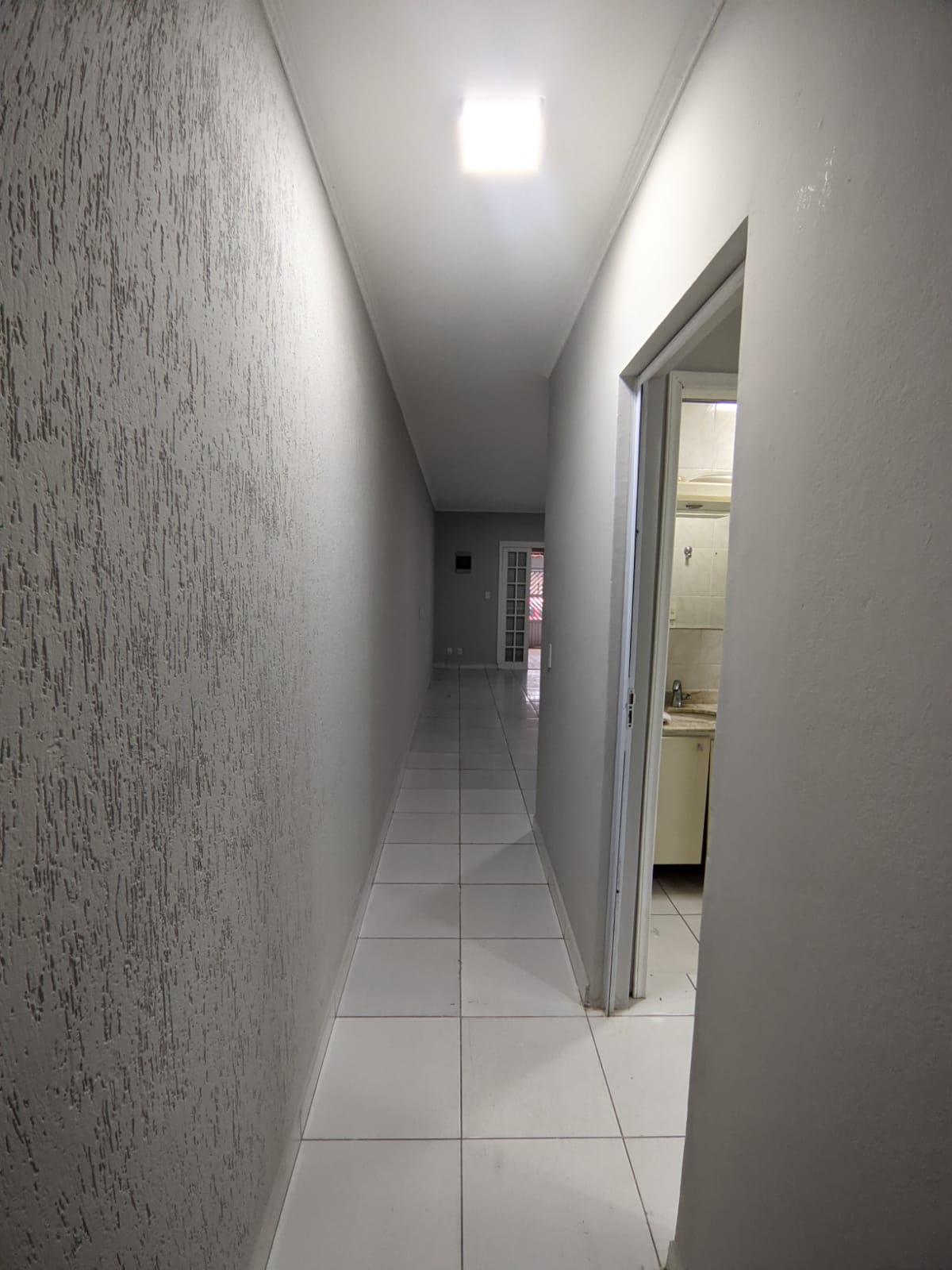 CAS261458 Casa com 2 Suítes Espaçosas, Área Gourmet Completa e Segurança Total