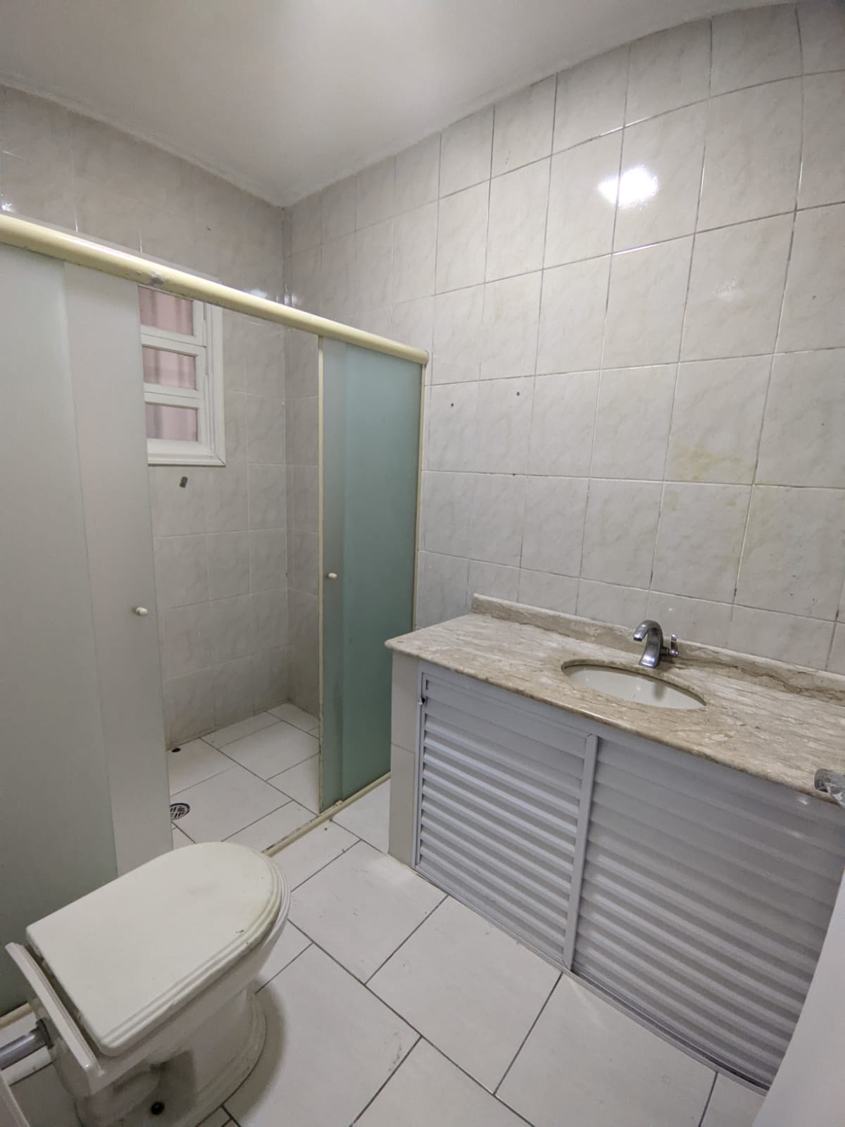 CAS261458 Casa com 2 Suítes Espaçosas, Área Gourmet Completa e Segurança Total
