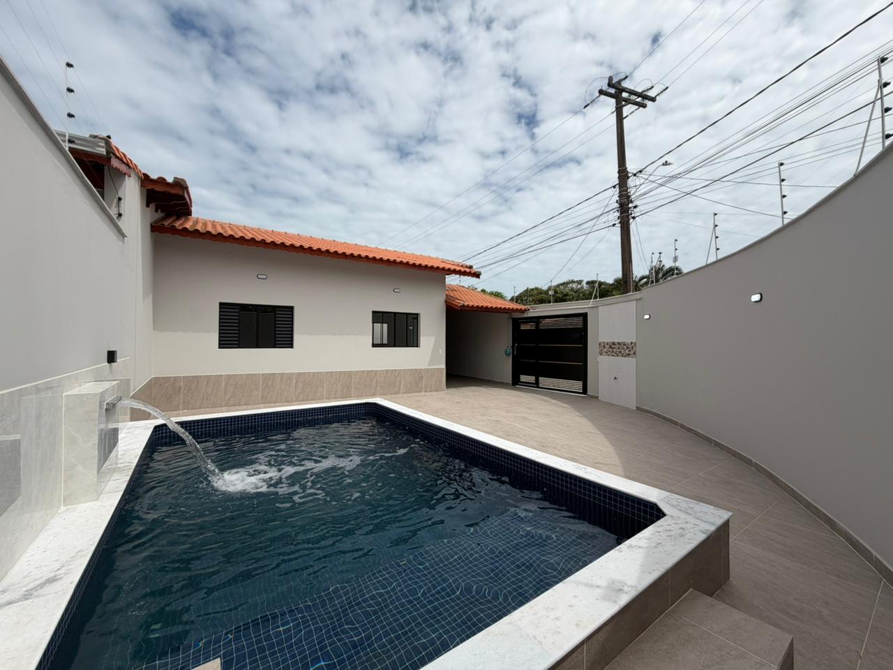 CAS261365 Casa Nova no Jardim Jamaica Itanhaém – 02 Dormitórios com Piscina