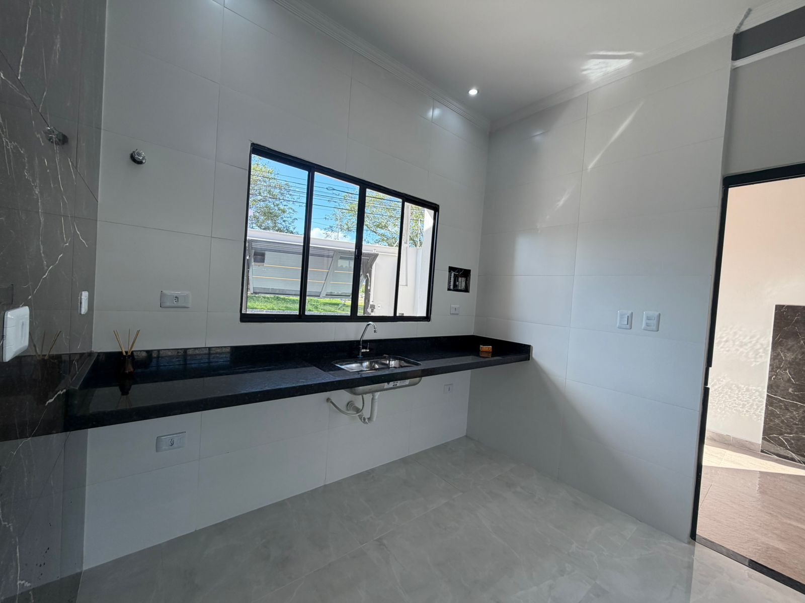 CAS261365 Casa Nova no Jardim Jamaica Itanhaém – 02 Dormitórios com Piscina