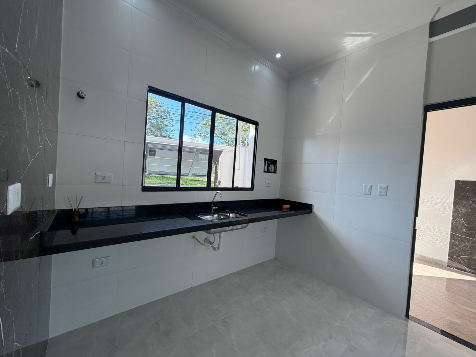 CAS261365 Casa Nova no Jardim Jamaica Itanhaém – 02 Dormitórios com Piscina