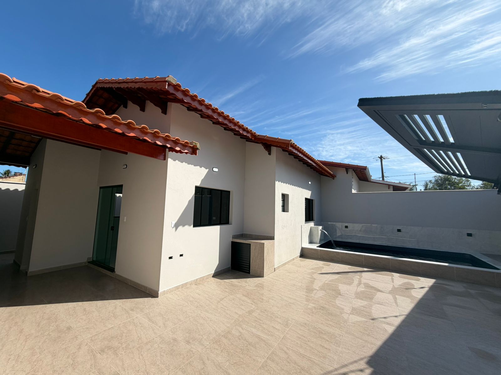 CAS261365 Casa Nova no Jardim Jamaica Itanhaém – 02 Dormitórios com Piscina