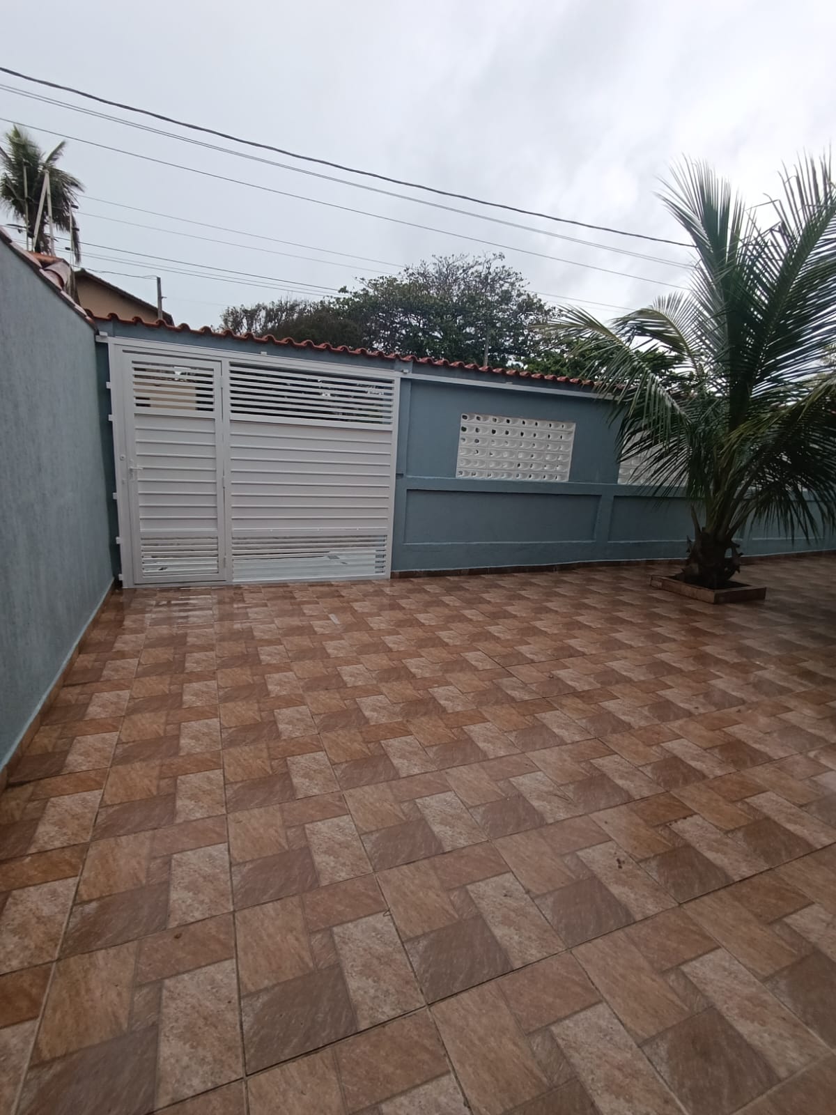 CAS261336 Duas Casas a 100m da Praia em Itanhaém – Ideal para Investimento e Renda Extra!