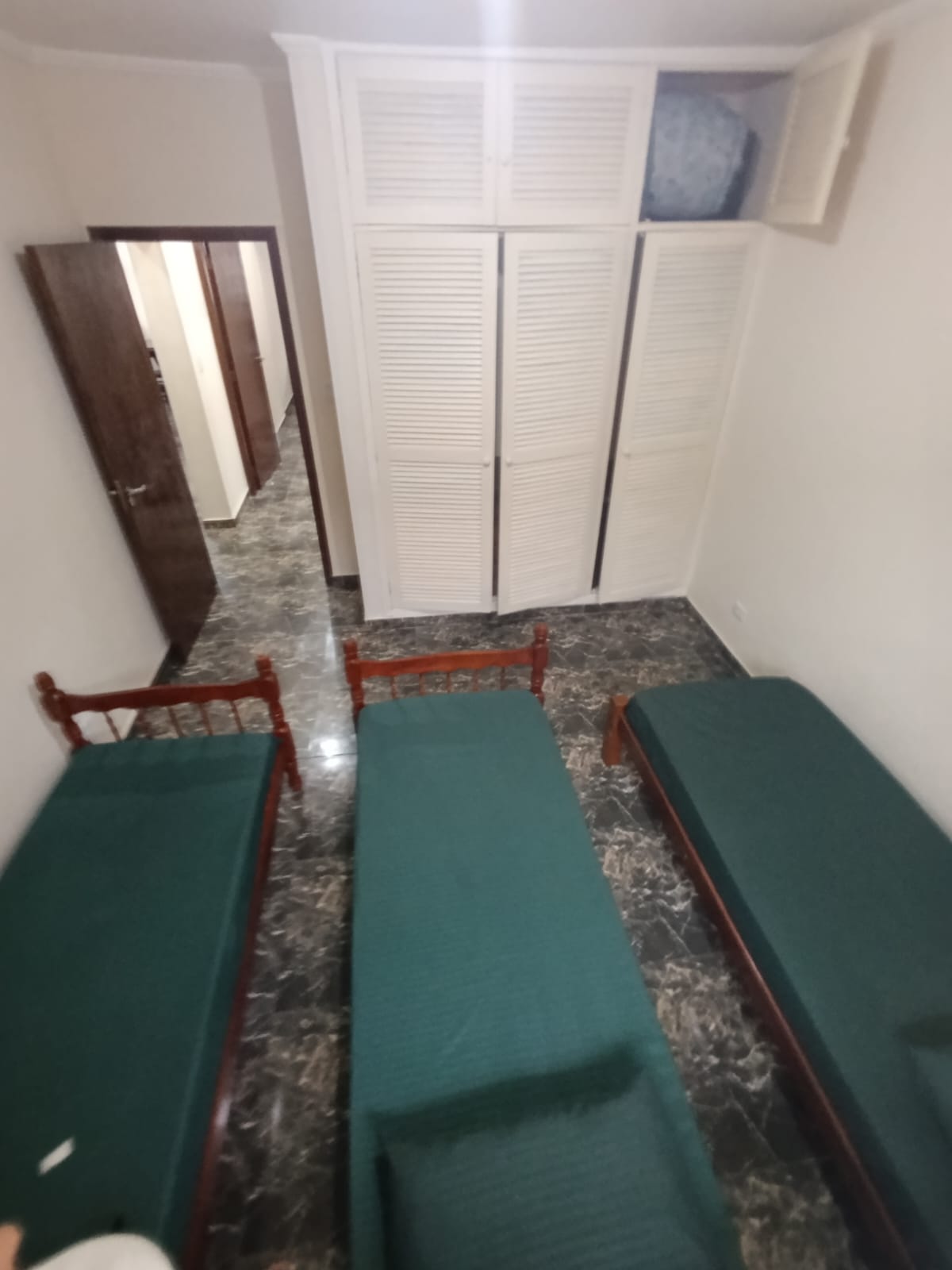 CAS261336 Duas Casas a 100m da Praia em Itanhaém – Ideal para Investimento e Renda Extra!