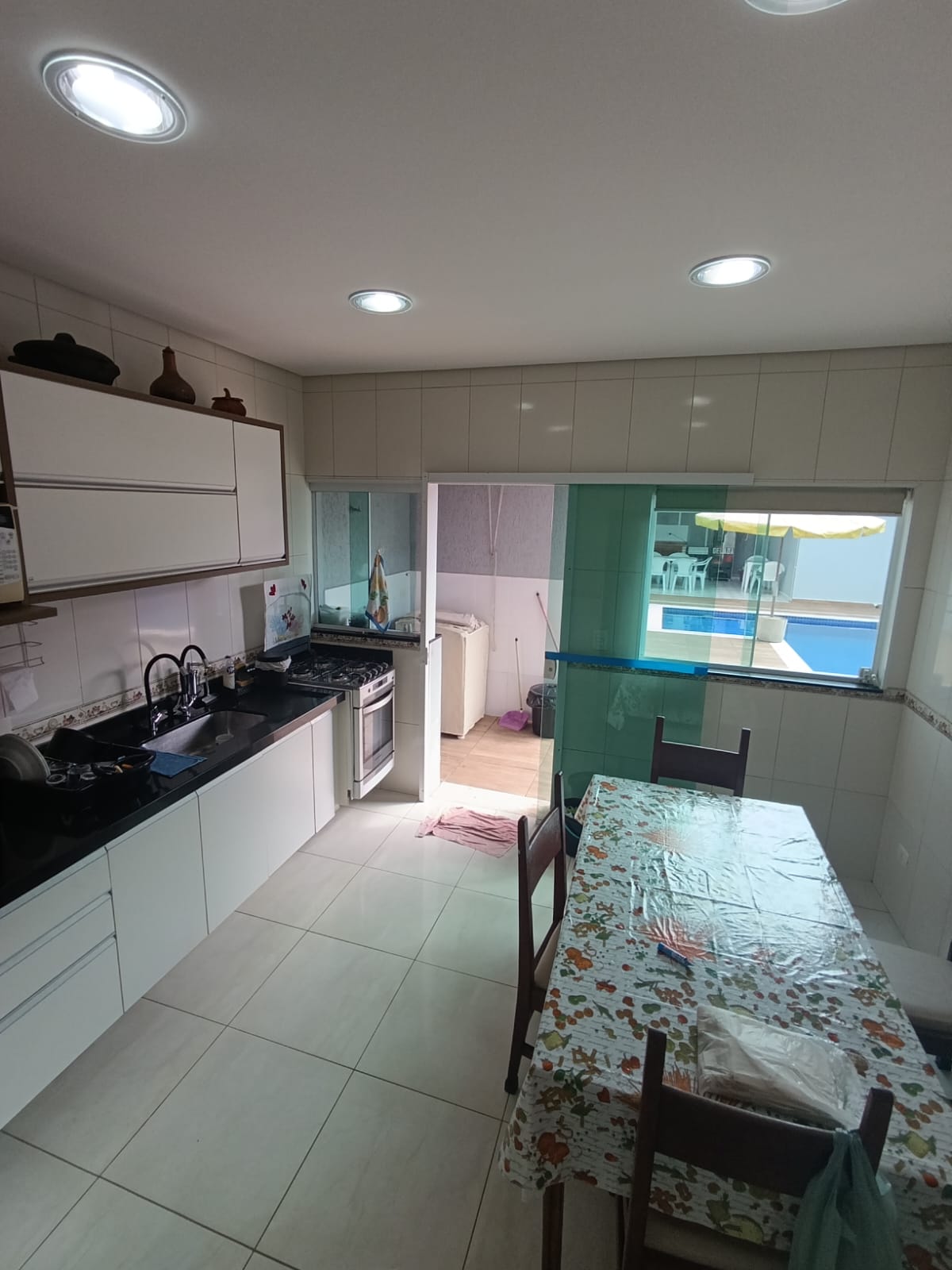 CAS261344 Sobrado Sustentável com 4 Dormitórios e Piscina a 100m do Mar em Itanhaém