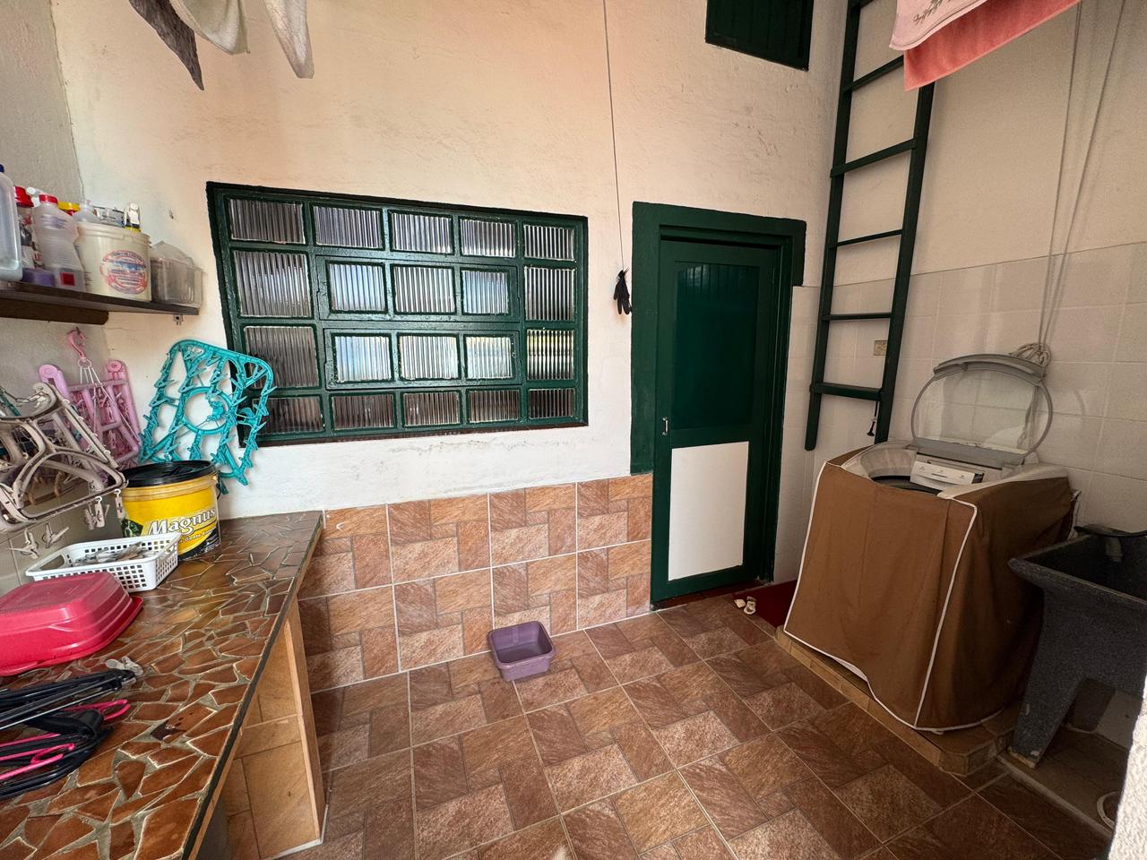 CAS261347 Casa de Esquina à Venda no Jardim Suarão Itanhaém – 03 Dormitórios