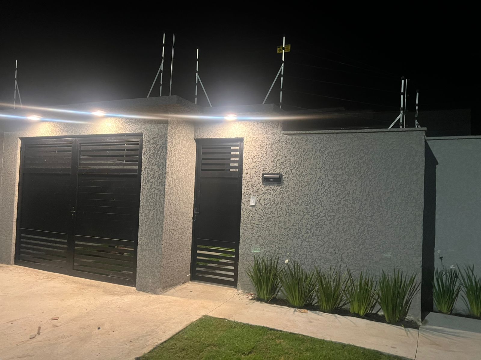 CAS261356 Casa Isolada à Venda no Cibratel II Itanhaém – 03 Dormitórios com Piscina