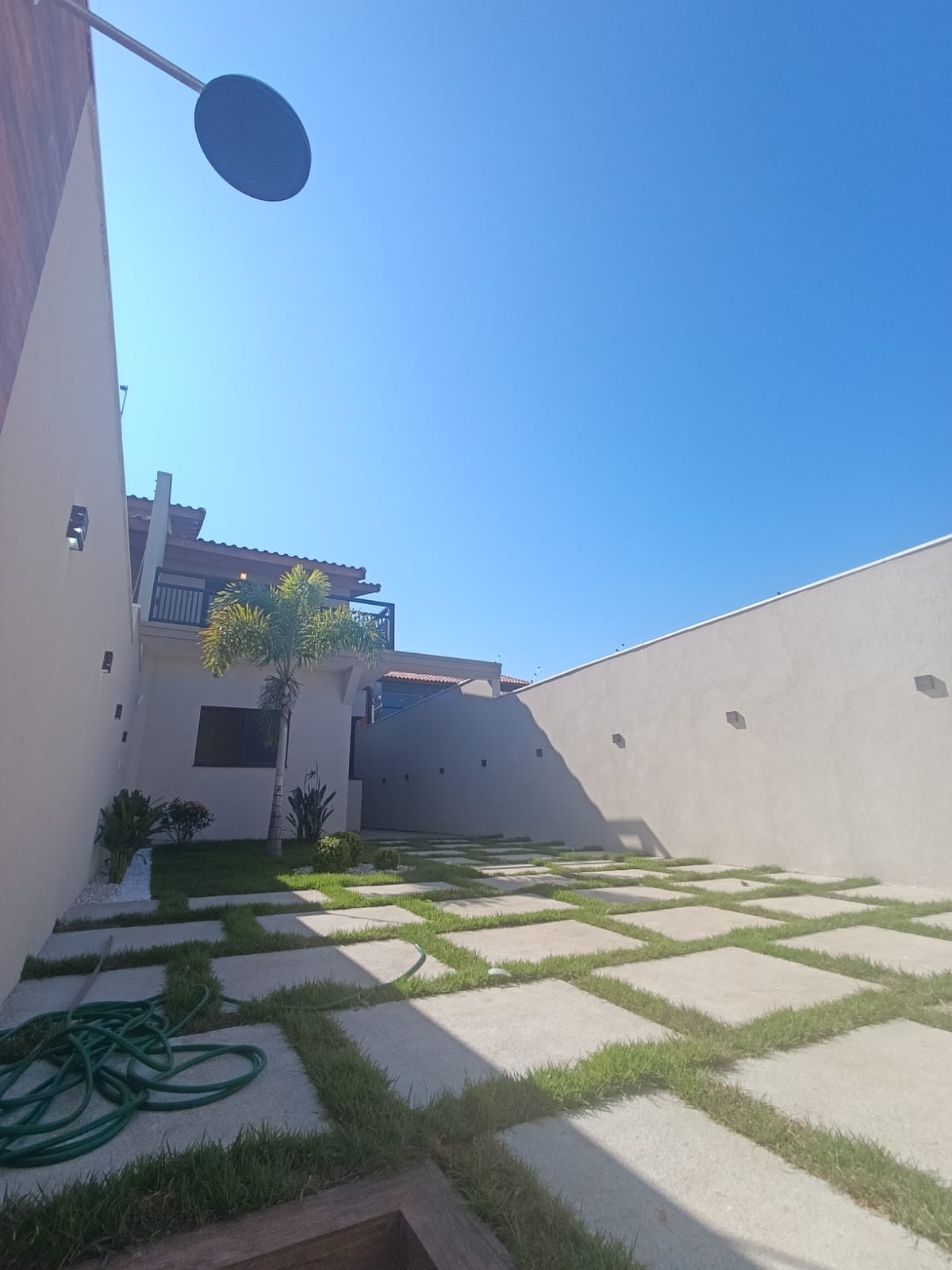 CAS261360 Sobrado Alto Padrão no Bopiranga Itanhaém – 04 Dormitórios Pé na Areia