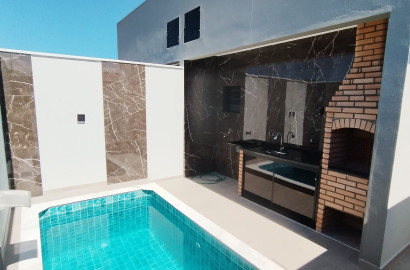 CAS261361 Casa Nova à Venda no Nova Itanhaém – 02 Dormitórios com Piscina