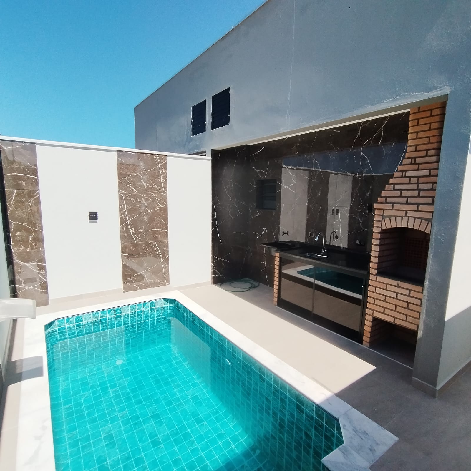 CAS261361 Casa Nova à Venda no Nova Itanhaém – 02 Dormitórios com Piscina