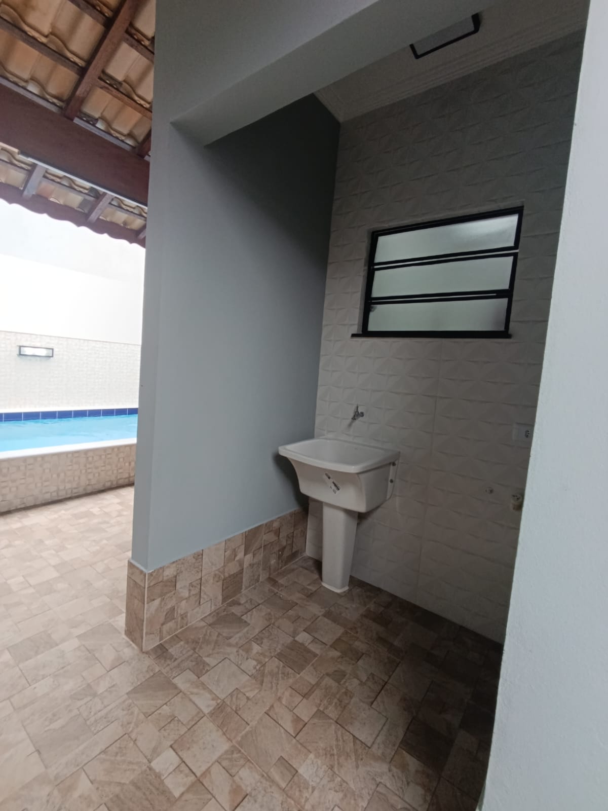 CAS261366 Casa Nova no Balneário Verde Mar Itanhaém – 02 Dormitórios com Piscina
