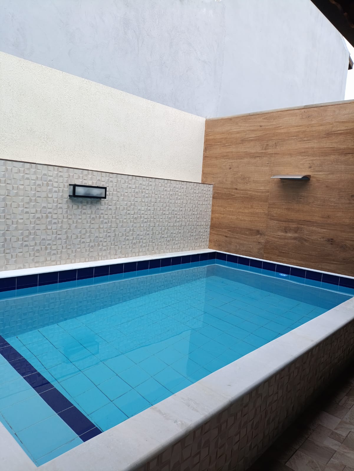 CAS261367 Casa Nova no Nova Itanhaém – 02 Dormitórios com Piscina e Acabamento Premium