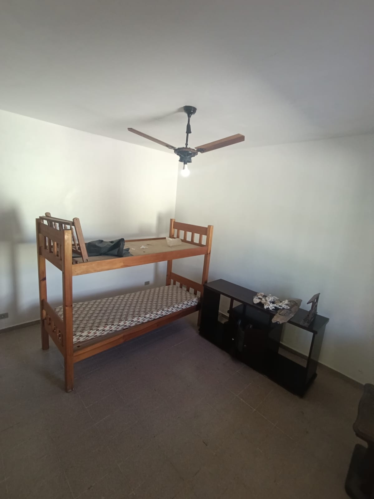 CAS261369 Casa com Terreno de 350m² em Itanhaém – 03 Dormitórios, Edícula e 12 Vagas