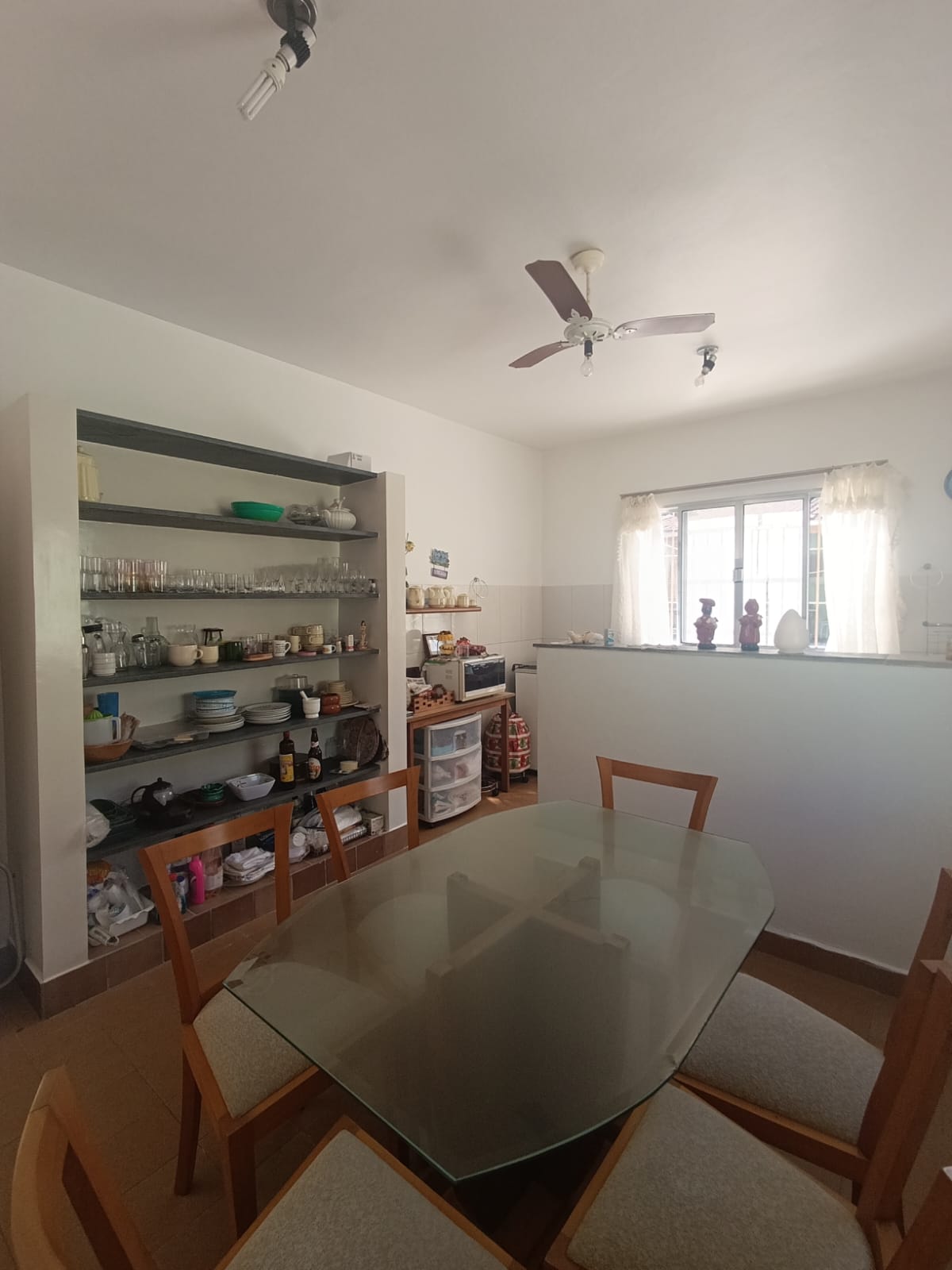 CAS261369 Casa com Terreno de 350m² em Itanhaém – 03 Dormitórios, Edícula e 12 Vagas