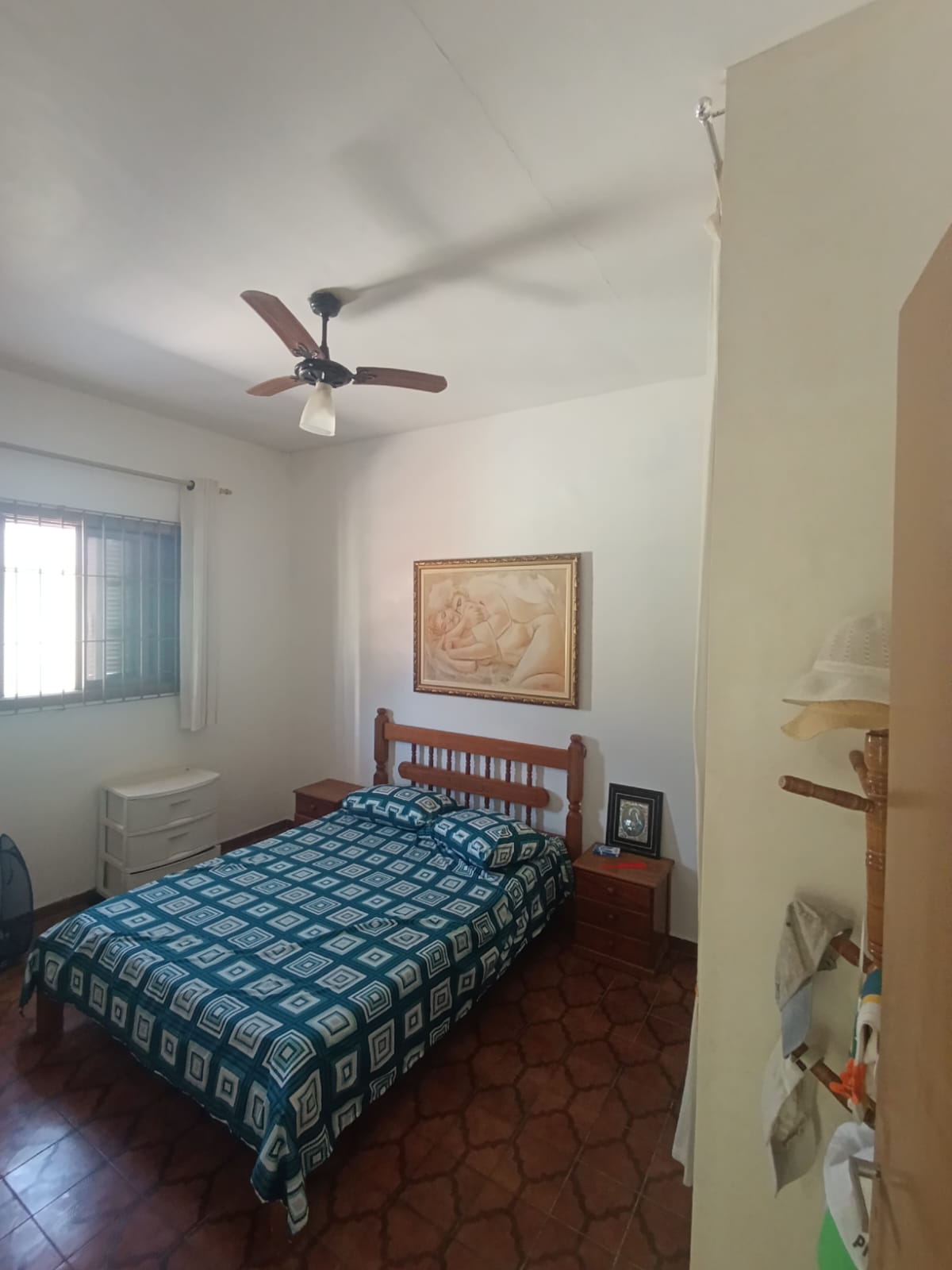 CAS261369 Casa com Terreno de 350m² em Itanhaém – 03 Dormitórios, Edícula e 12 Vagas