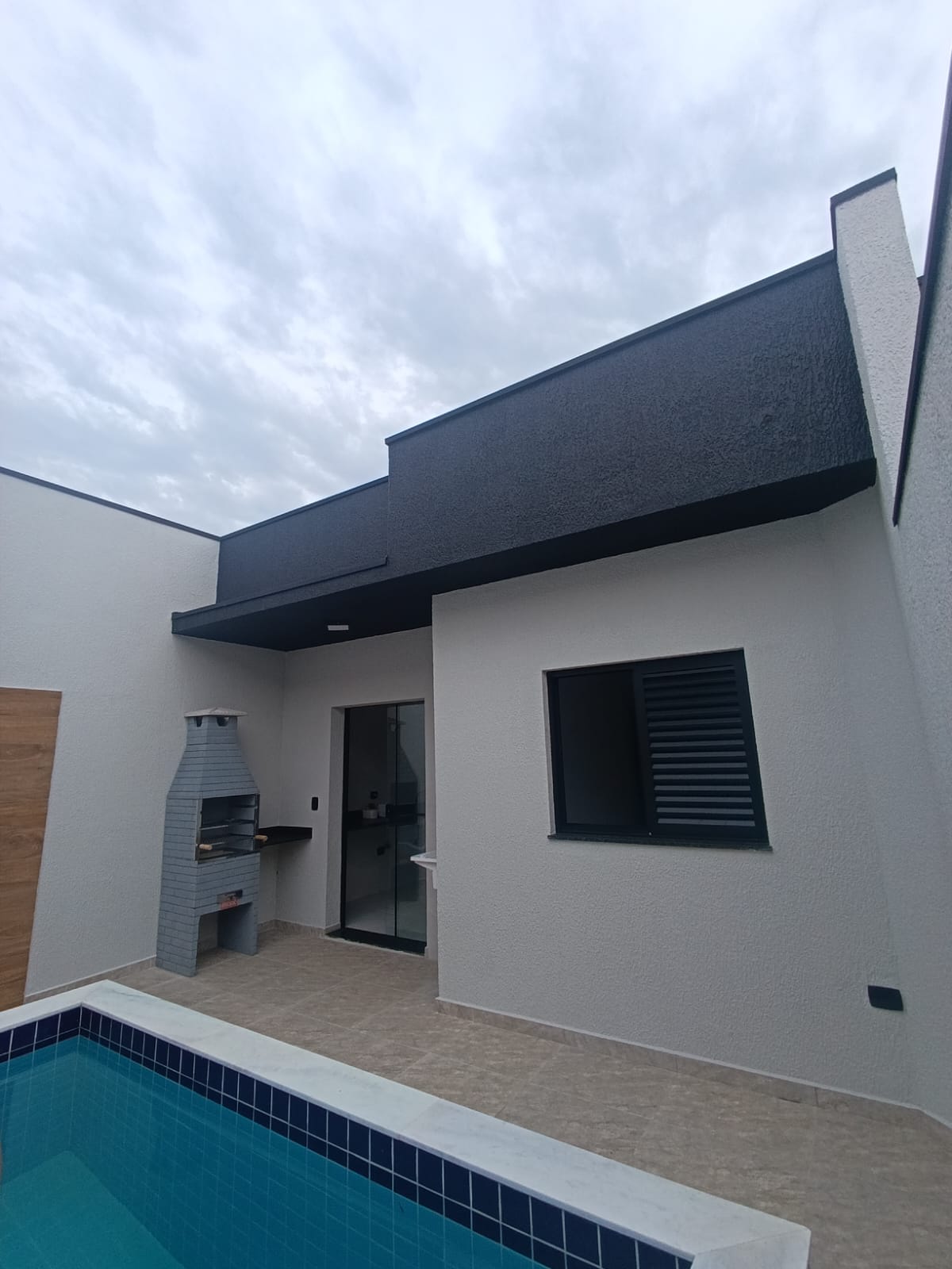 CAS261374 Casa em Condomínio Fechado à Venda em Itanhaém – Frente Mar com Piscina