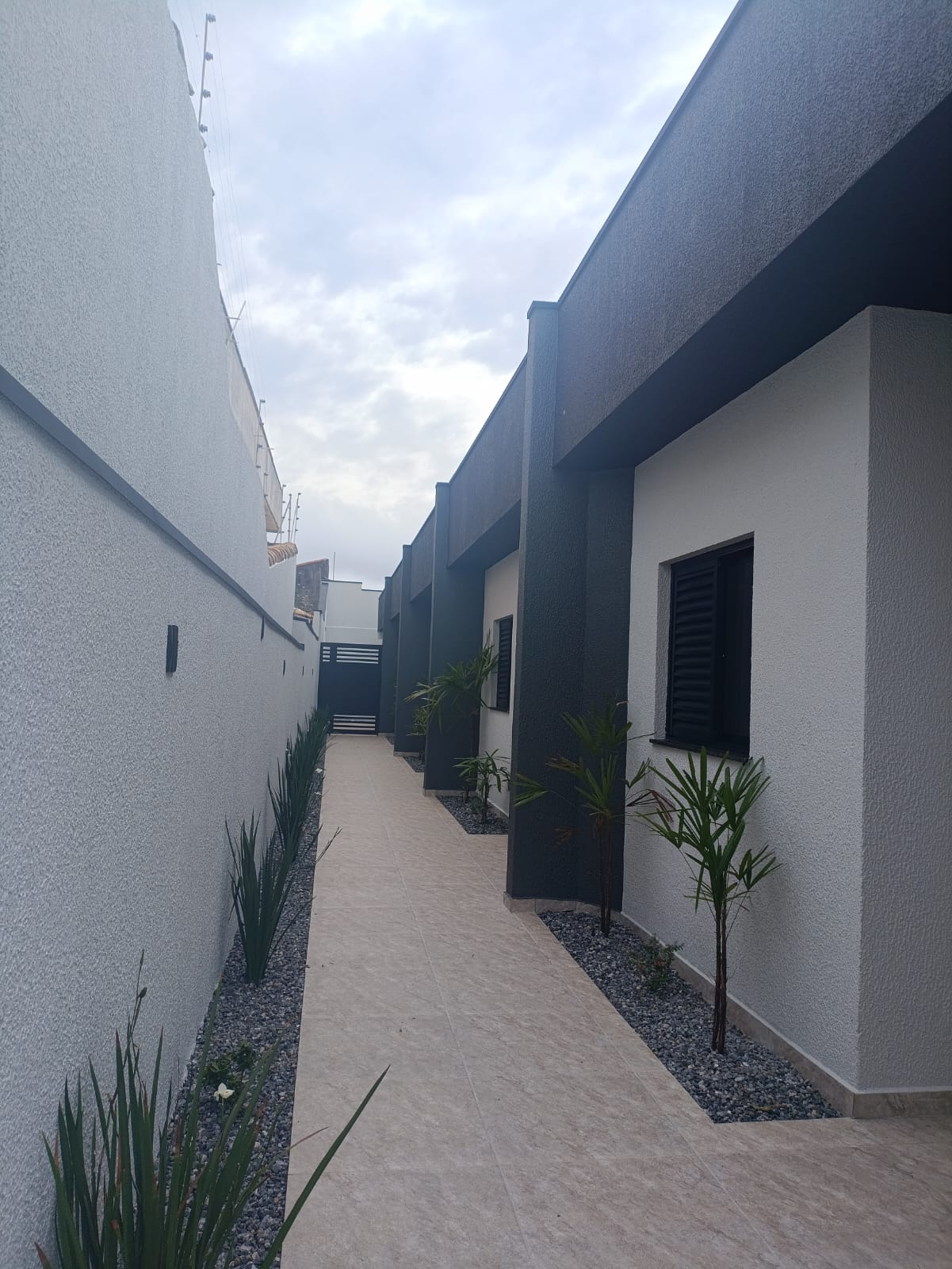 CAS261373 Casa em Condomínio Fechado à Venda em Itanhaém – Frente Mar com Piscina