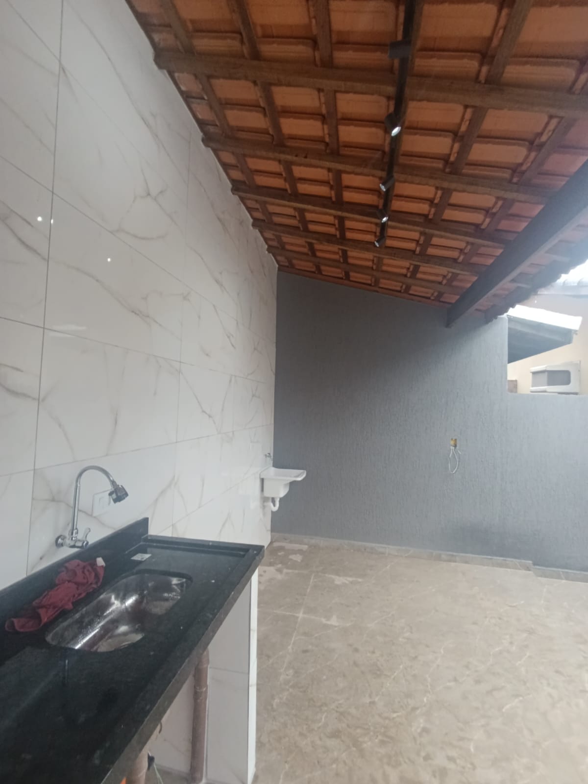 CAS261375 Casa Nova com Piscina e Hidro em Itanhaém – 02 Dormitórios a 100m da Pista