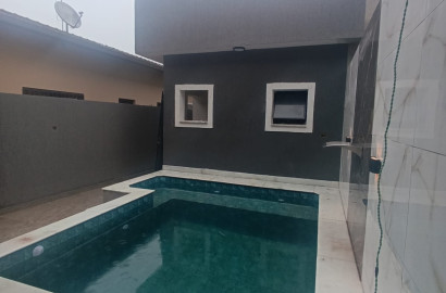 CAS261375 Casa Nova com Piscina e Hidro em Itanhaém – 02 Dormitórios a 100m da Pista