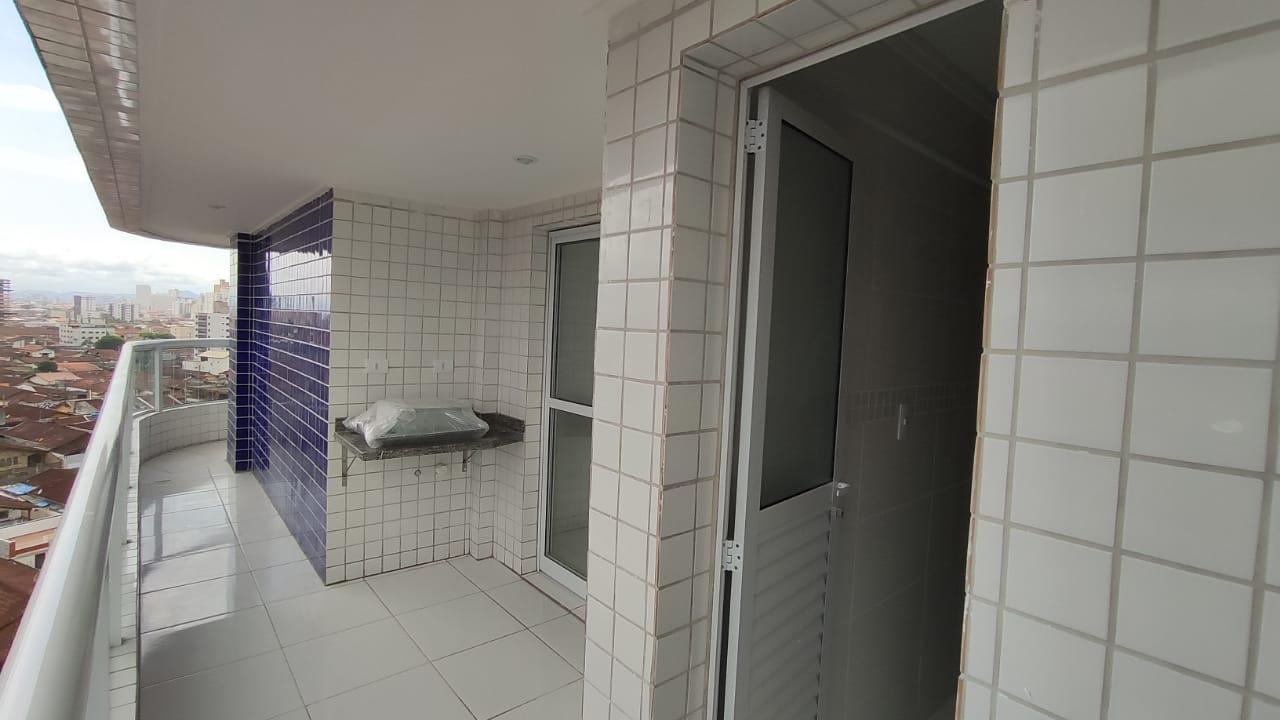 CAS261377 Cobertura à Venda no 08º Andar em Itanhaém – Varanda com Fechamento em Vidro