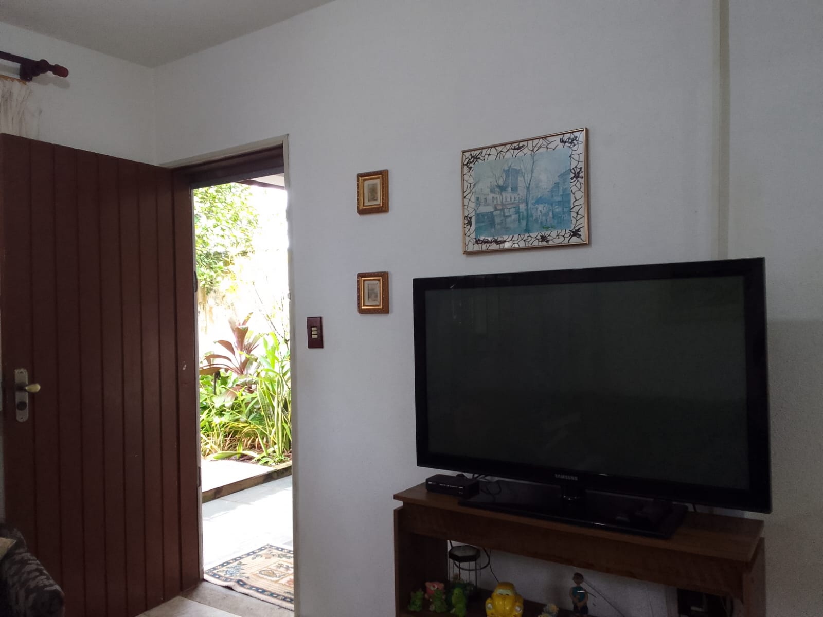 CAS261380 Casa Mobiliada à Venda em Itanhaém – 02 Dormitórios com Piscina de 9 Metros