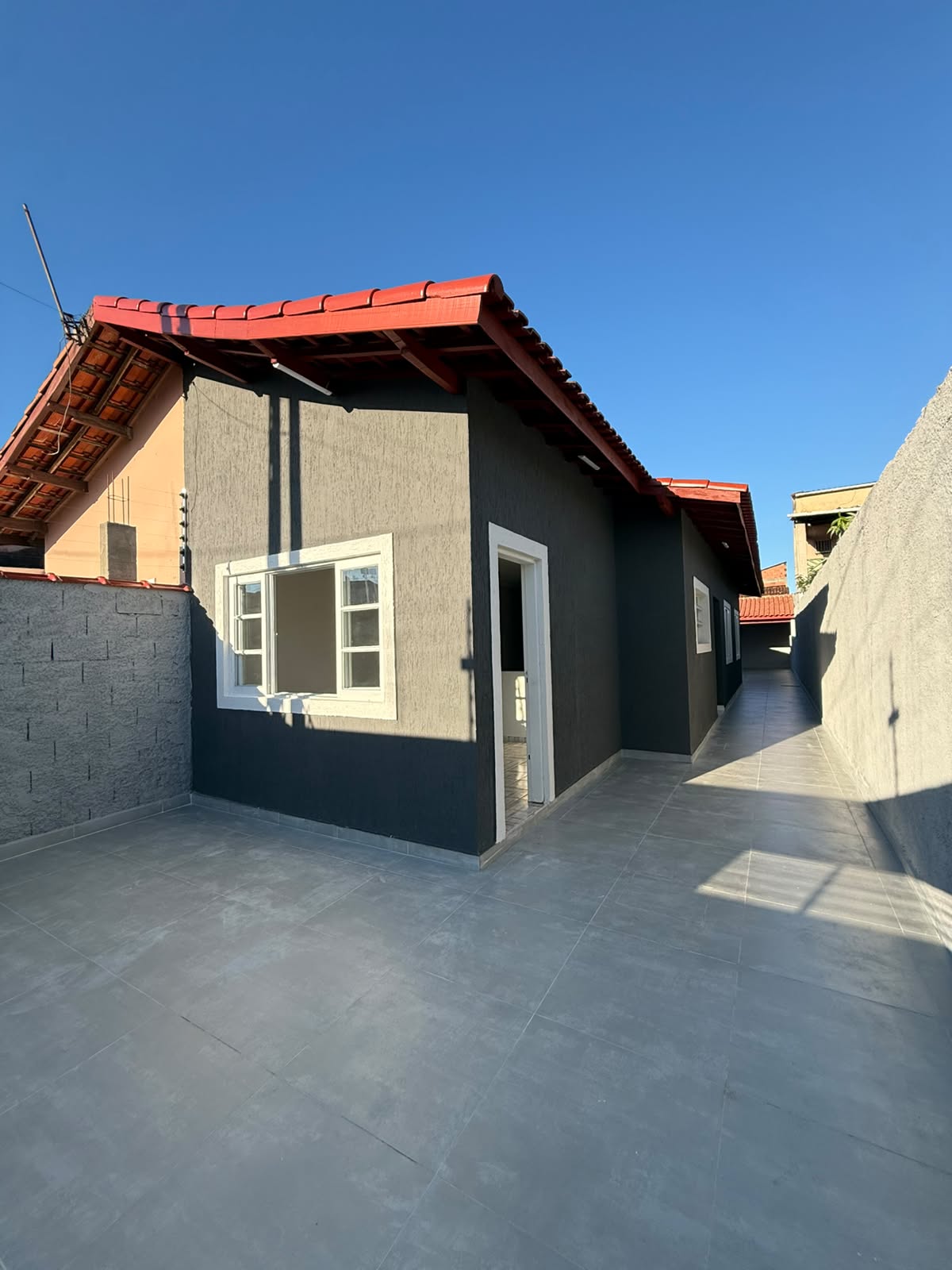 CAS261384 Casa Reformada na Vila Seabra Itanhaém – 02 Dormitórios com Espaço Gourmet